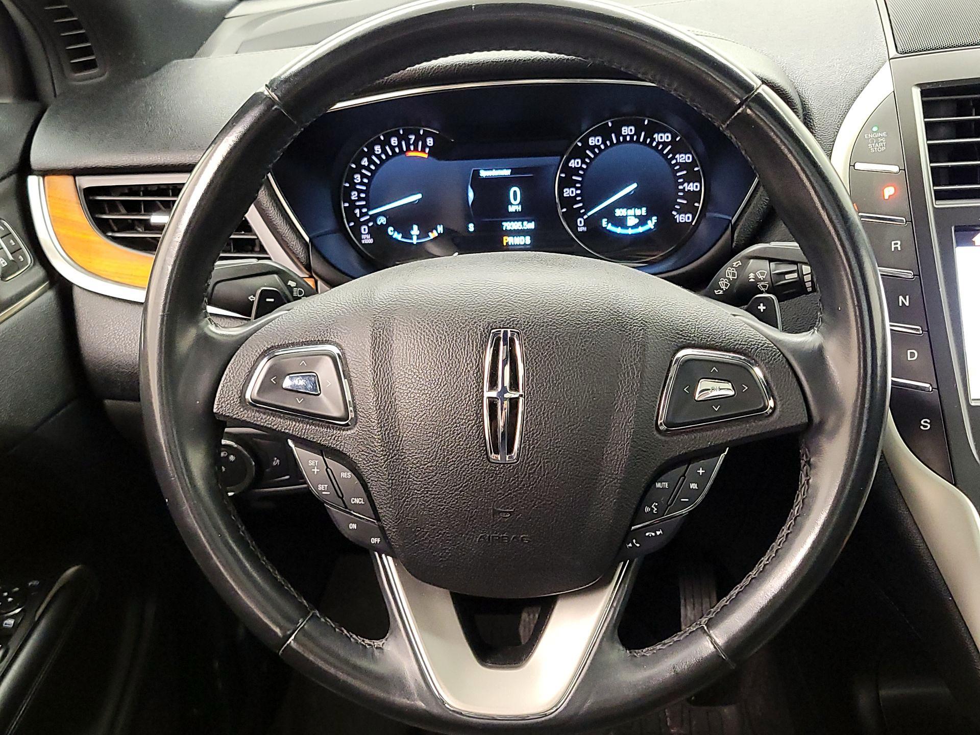 Thumbnail: 2017 Lincoln MKC - 10