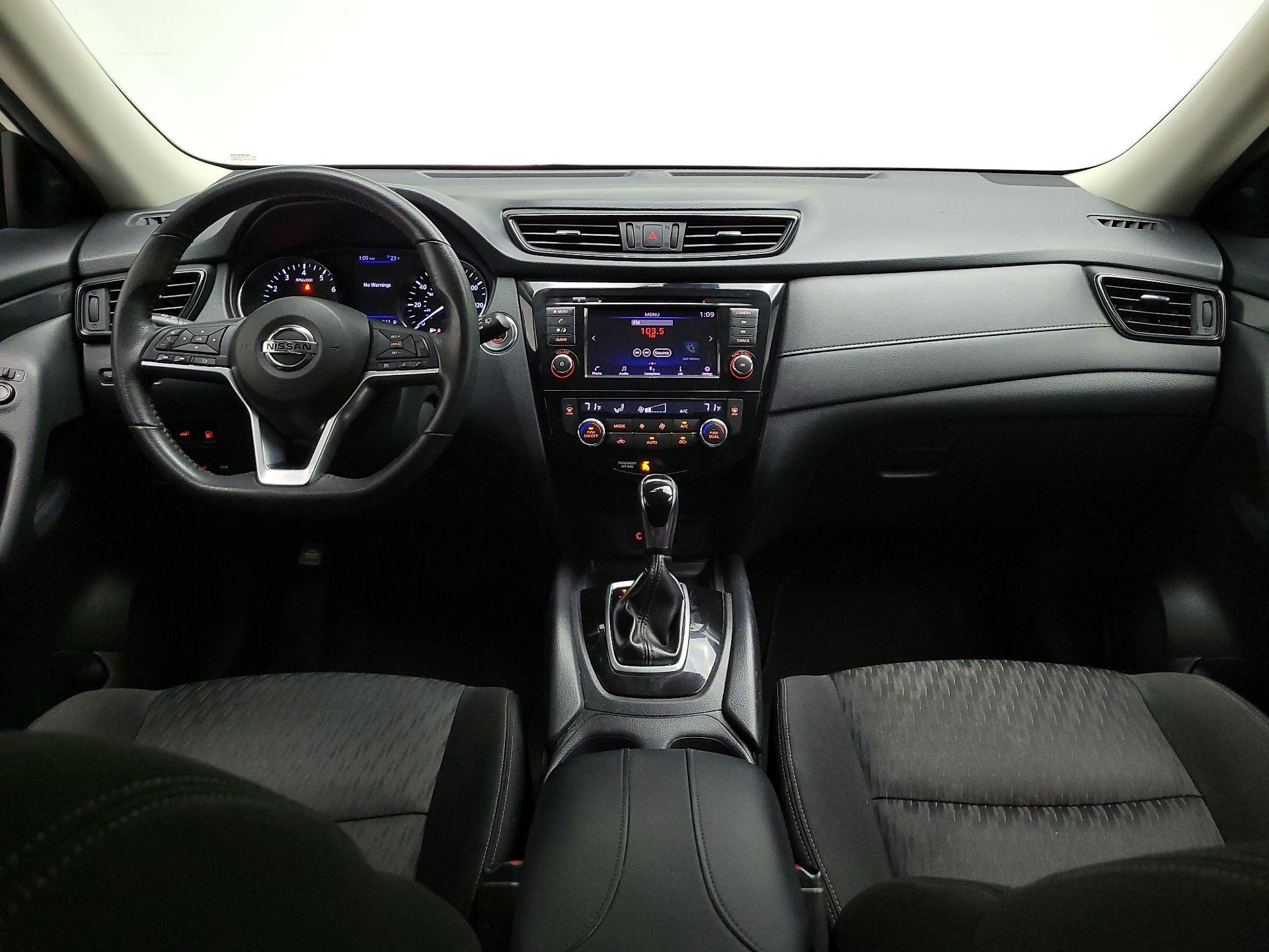 Thumbnail: 2020 Nissan Rogue - 9