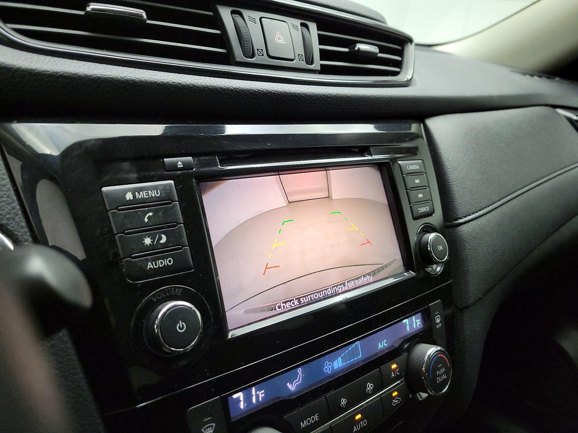 Thumbnail: 2020 Nissan Rogue - 14