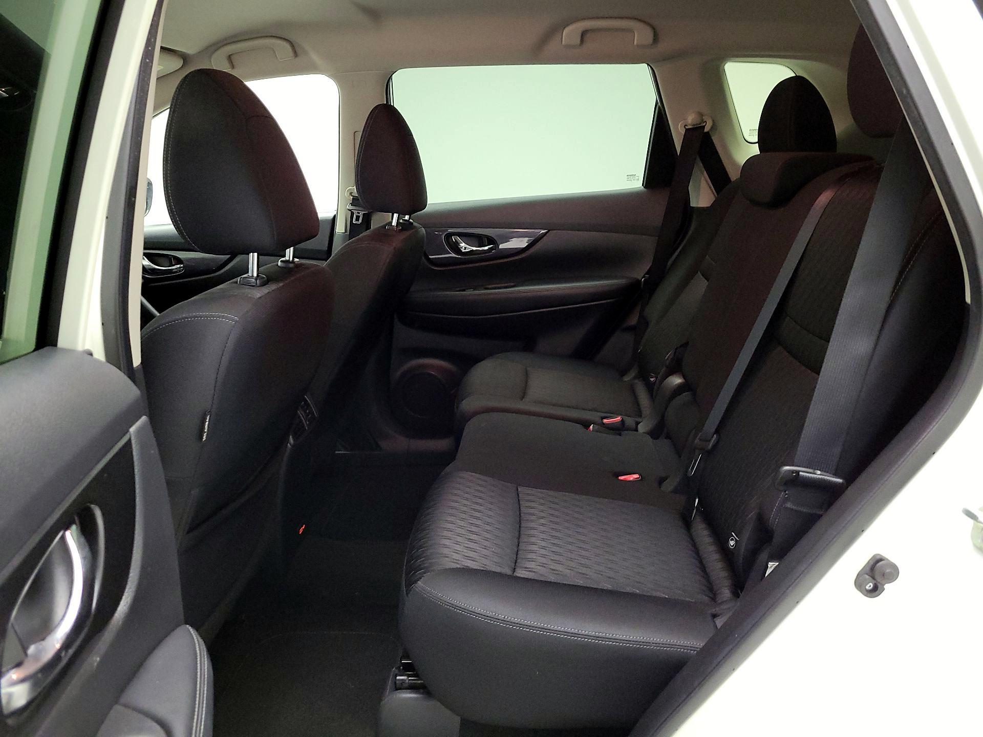 Thumbnail: 2020 Nissan Rogue - 19