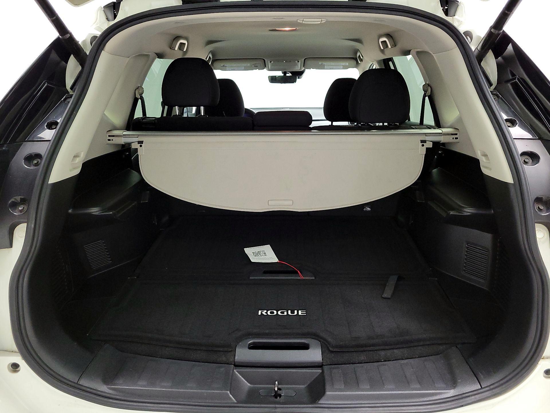 Thumbnail: 2020 Nissan Rogue - 20