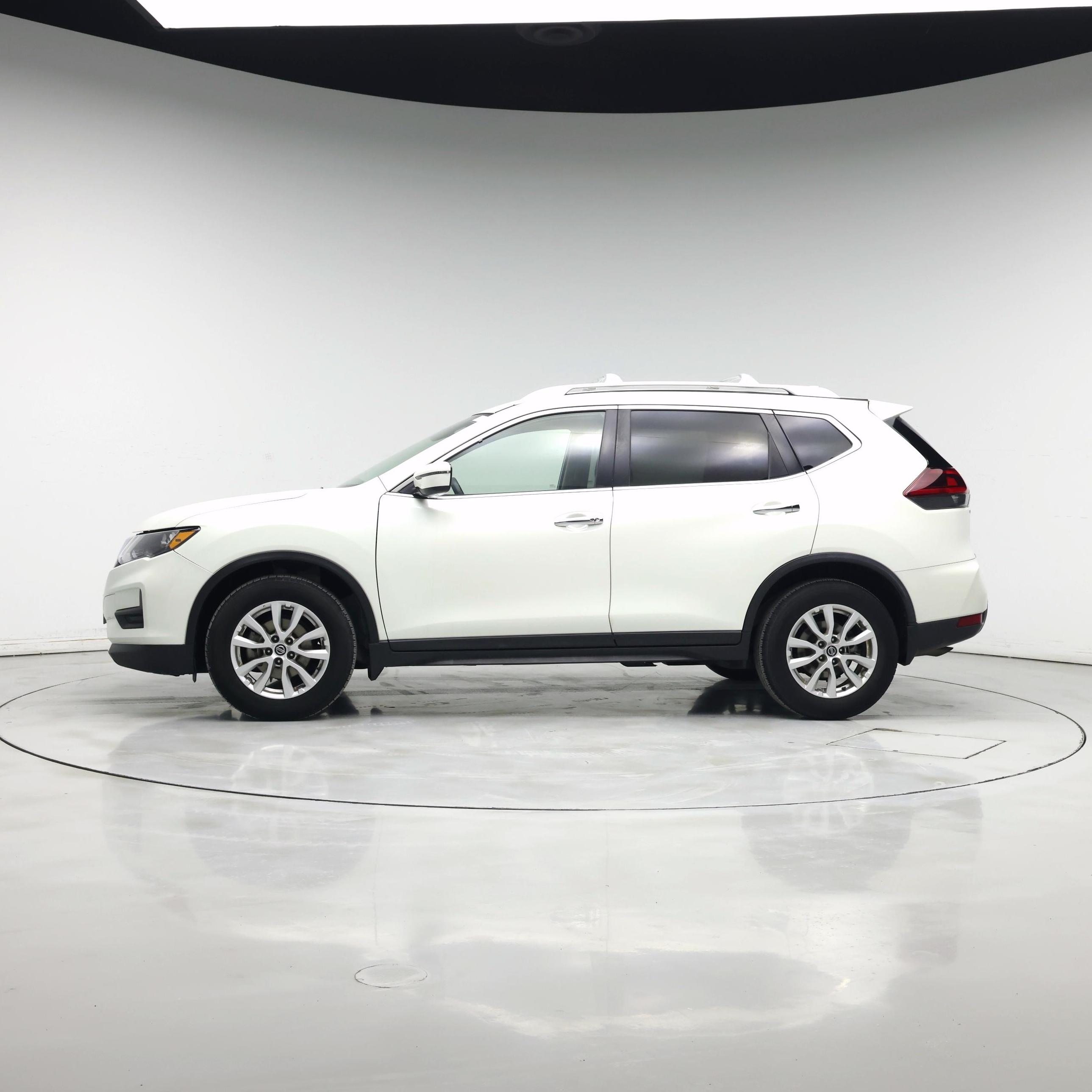 Thumbnail: 2020 Nissan Rogue - 3