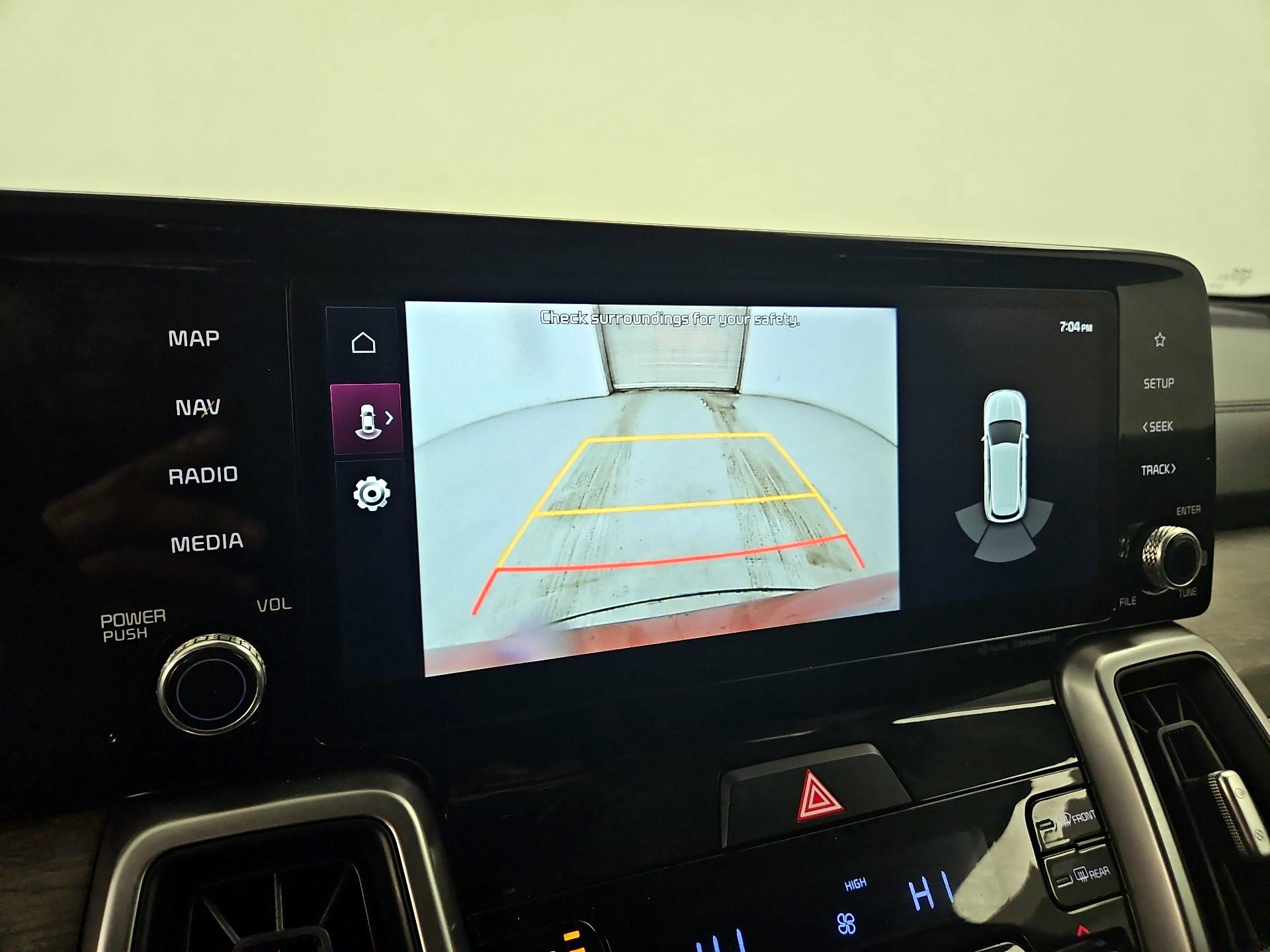 Thumbnail: 2023 Kia Sorento - 15