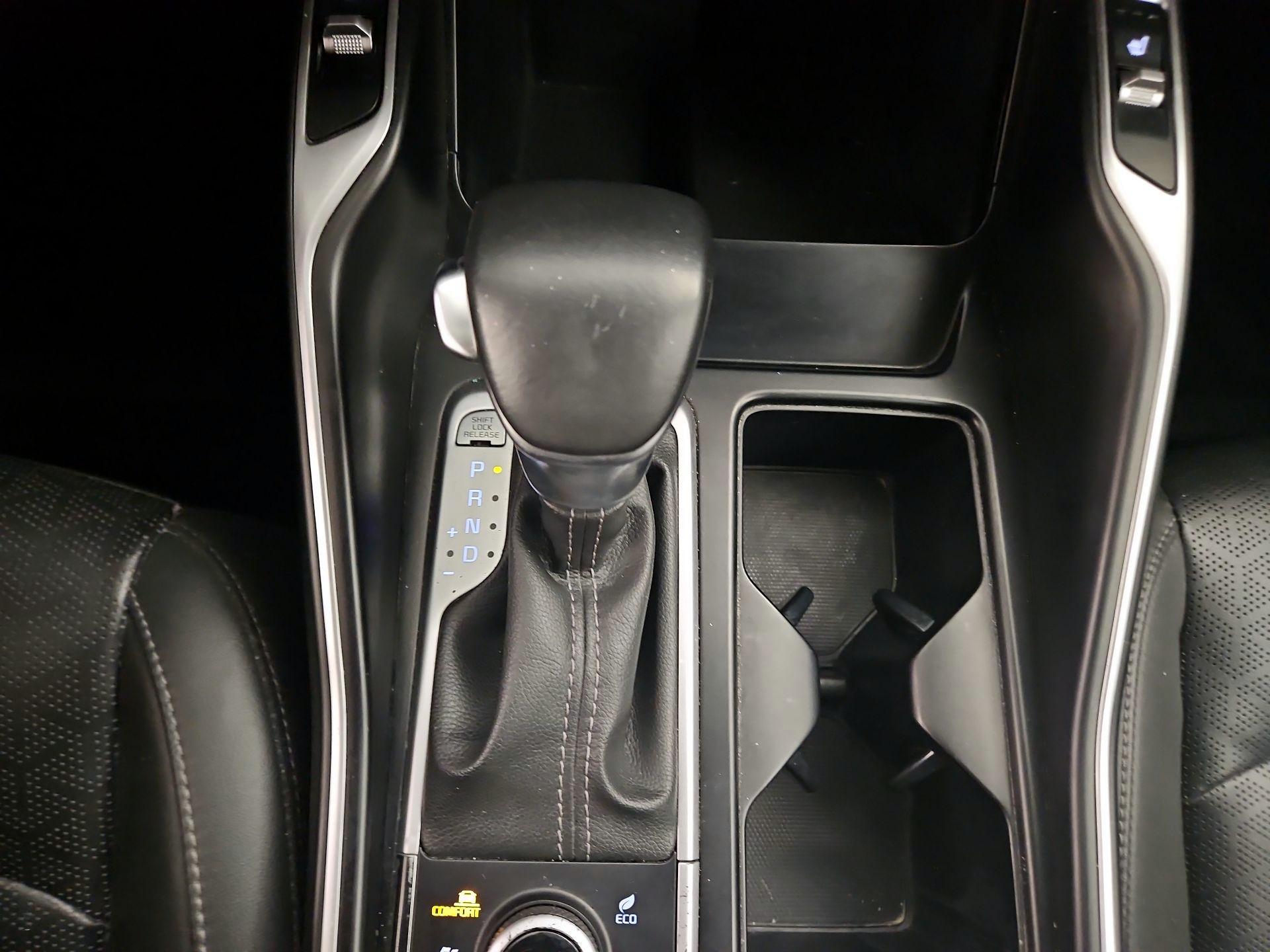 Thumbnail: 2023 Kia Sorento - 18