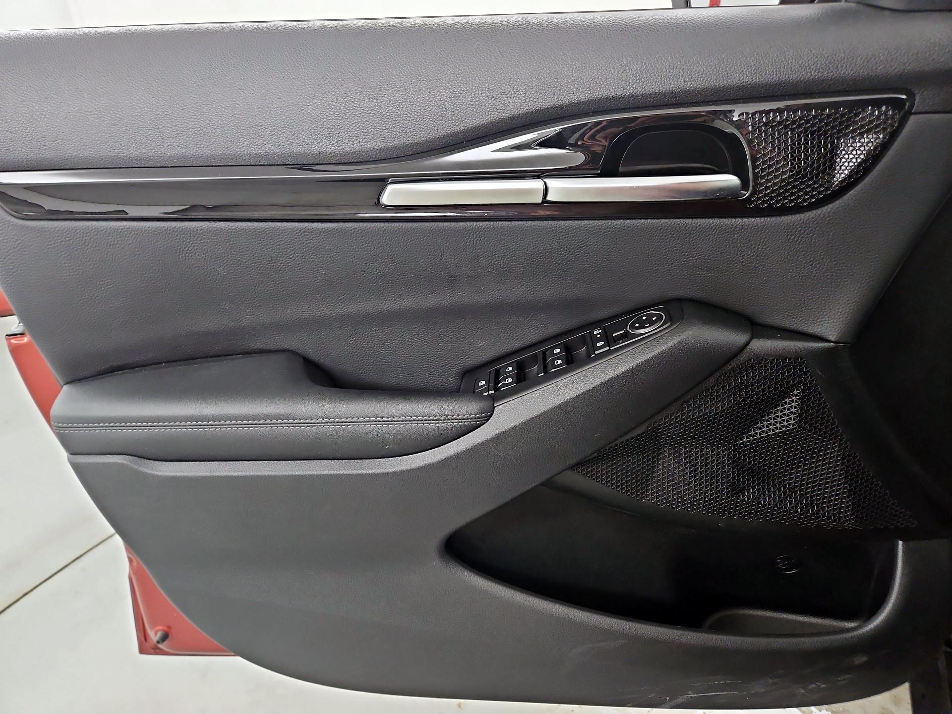 Thumbnail: 2024 Kia Seltos - 12