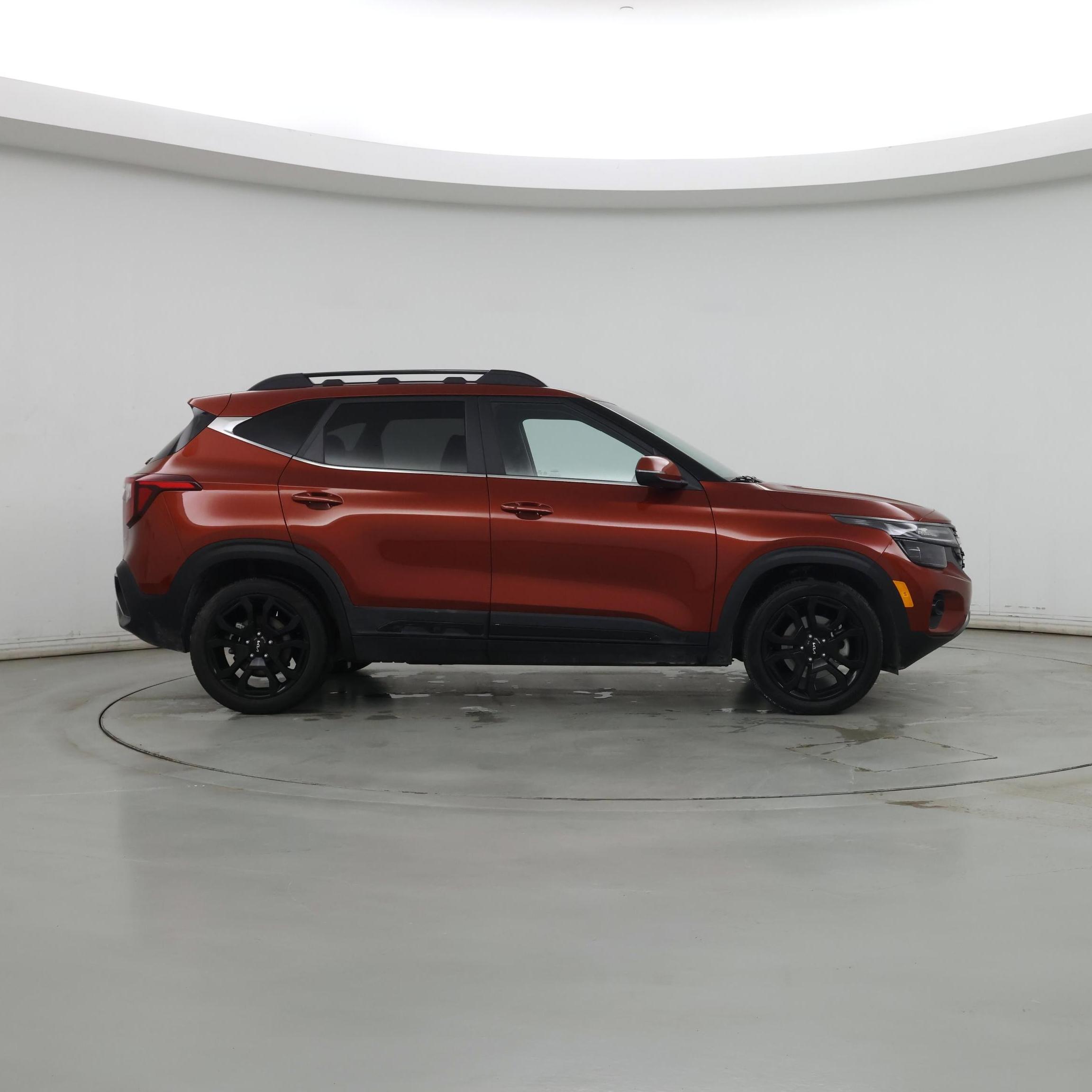 Thumbnail: 2024 Kia Seltos - 7