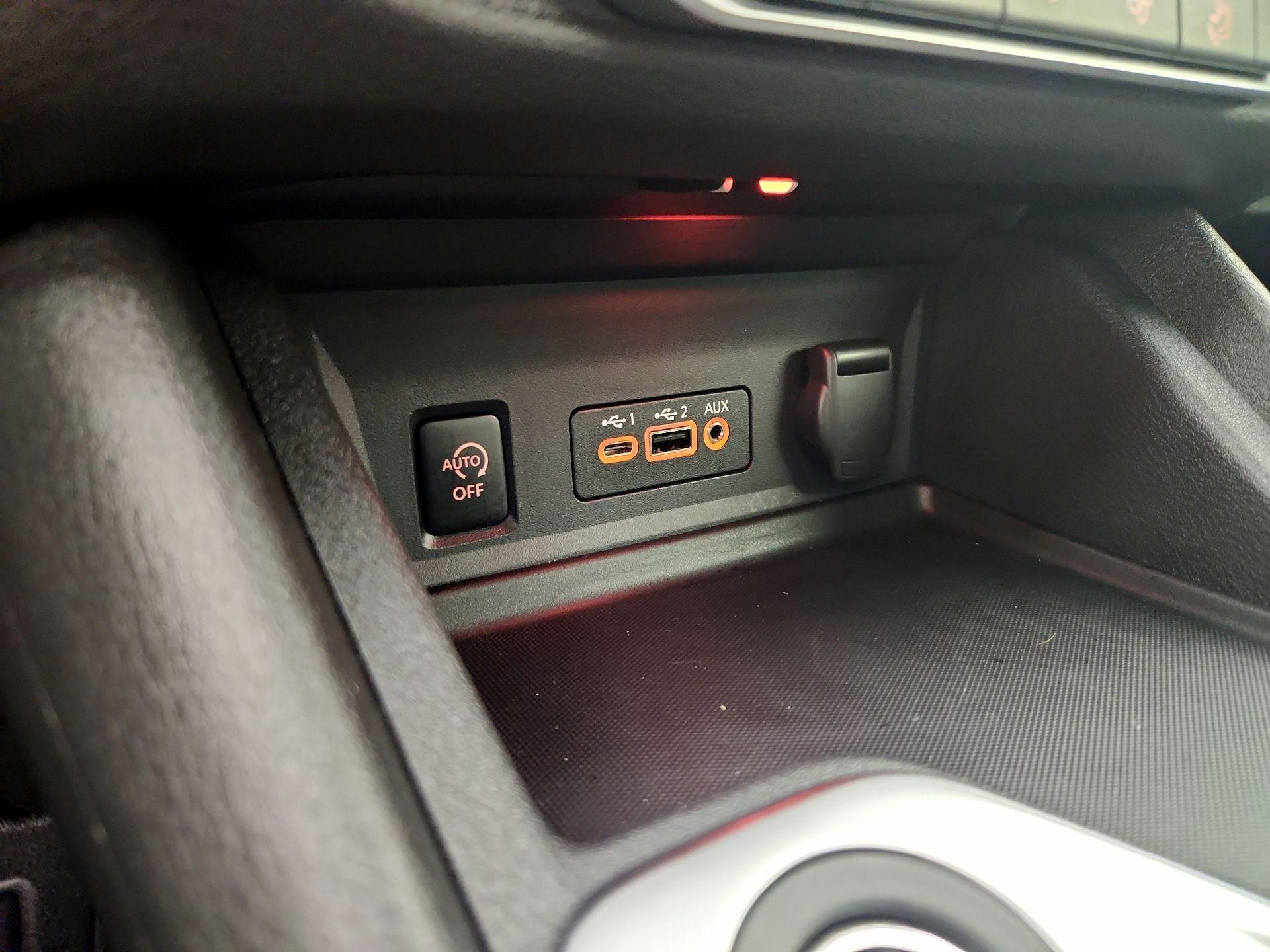 Thumbnail: 2024 Nissan Sentra - 18