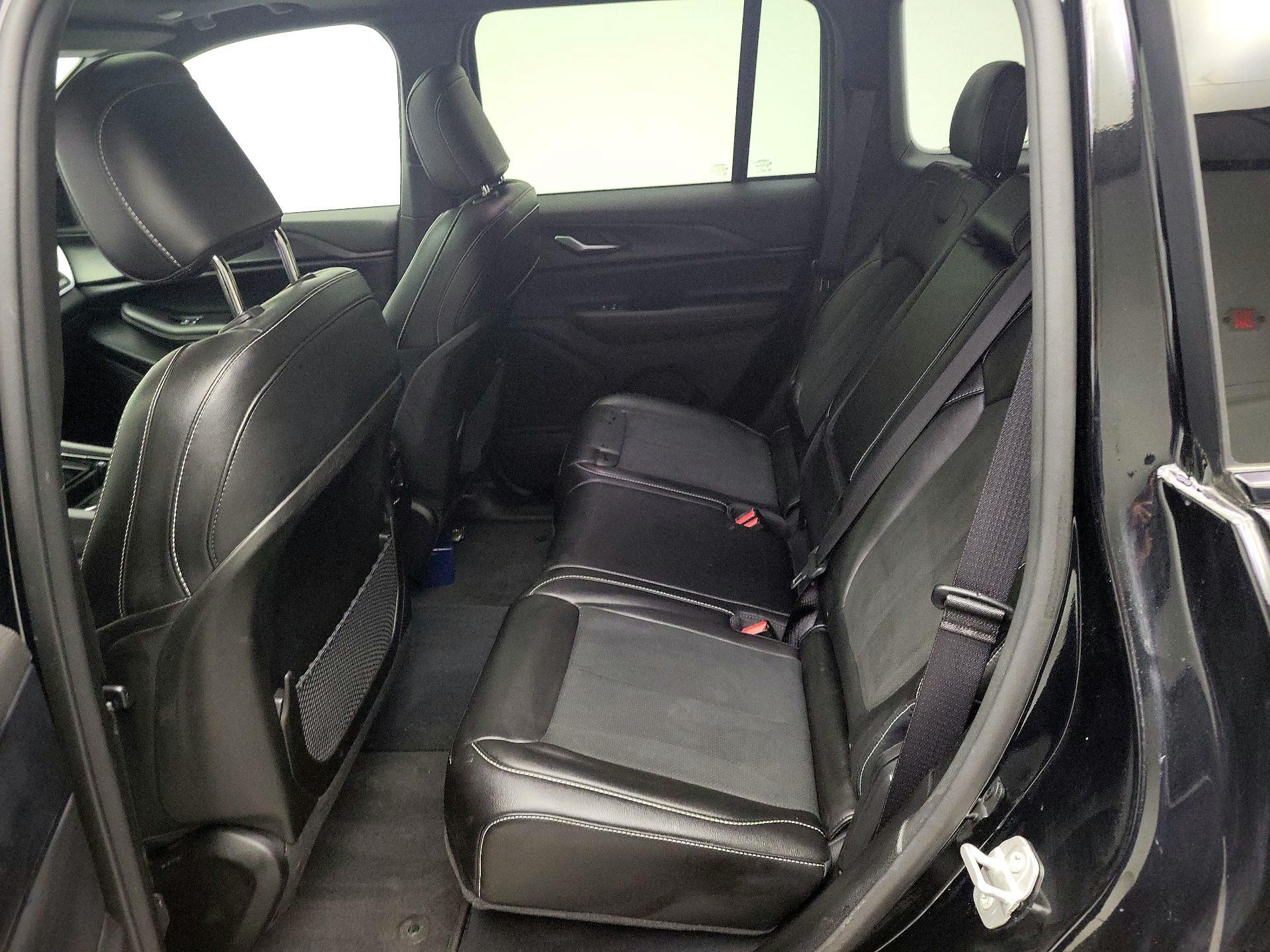 Thumbnail: 2023 Jeep Grand Cherokee - 20