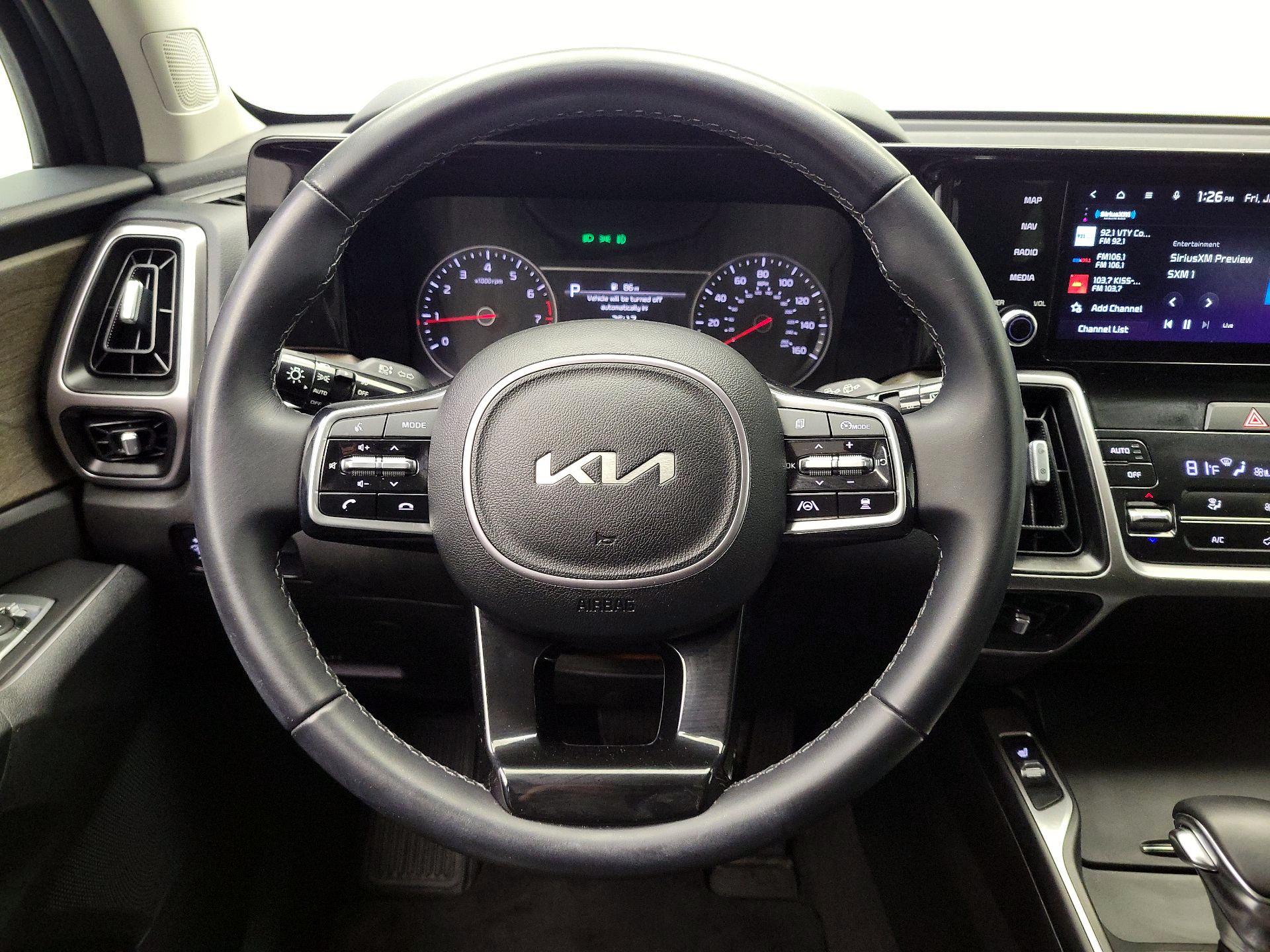 Thumbnail: 2023 Kia Sorento - 10