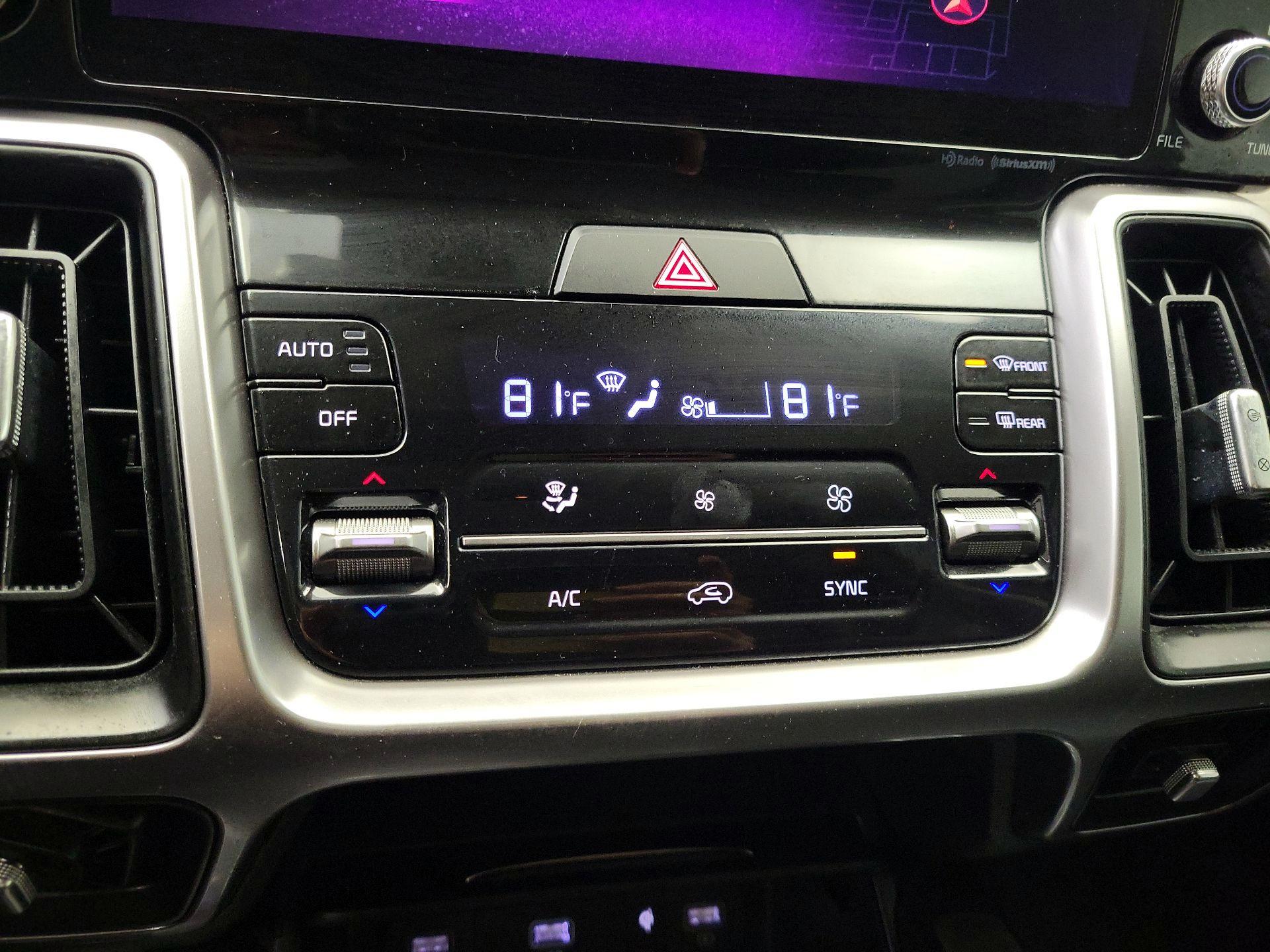 Thumbnail: 2023 Kia Sorento - 15