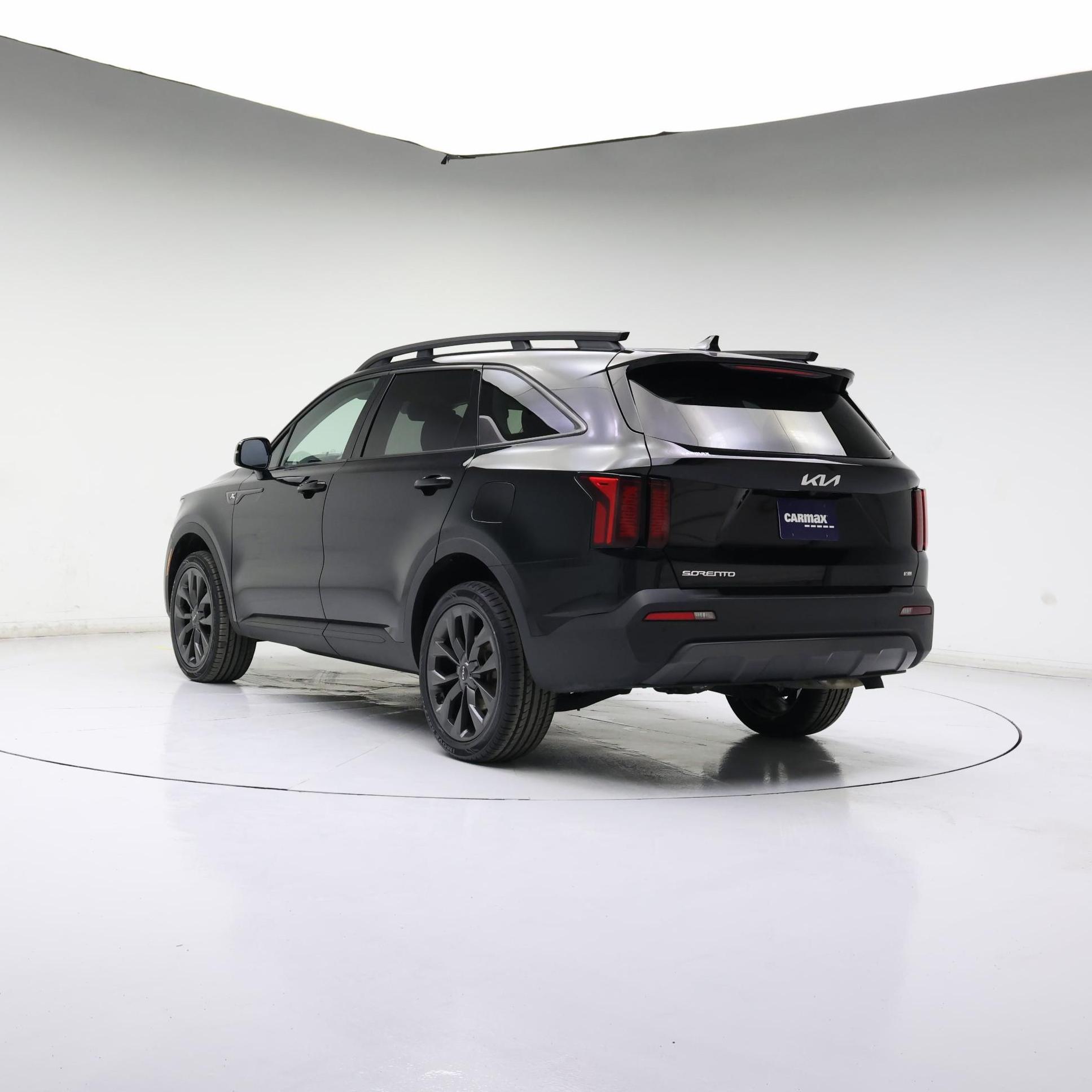 Thumbnail: 2023 Kia Sorento - 2