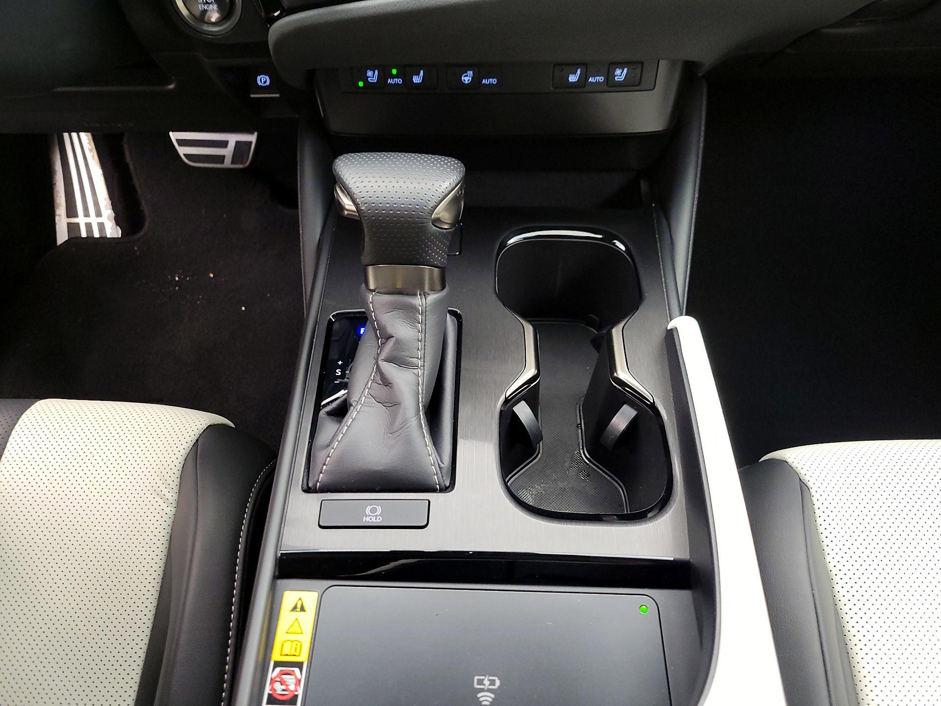 Thumbnail: 2025 Lexus ES - 18