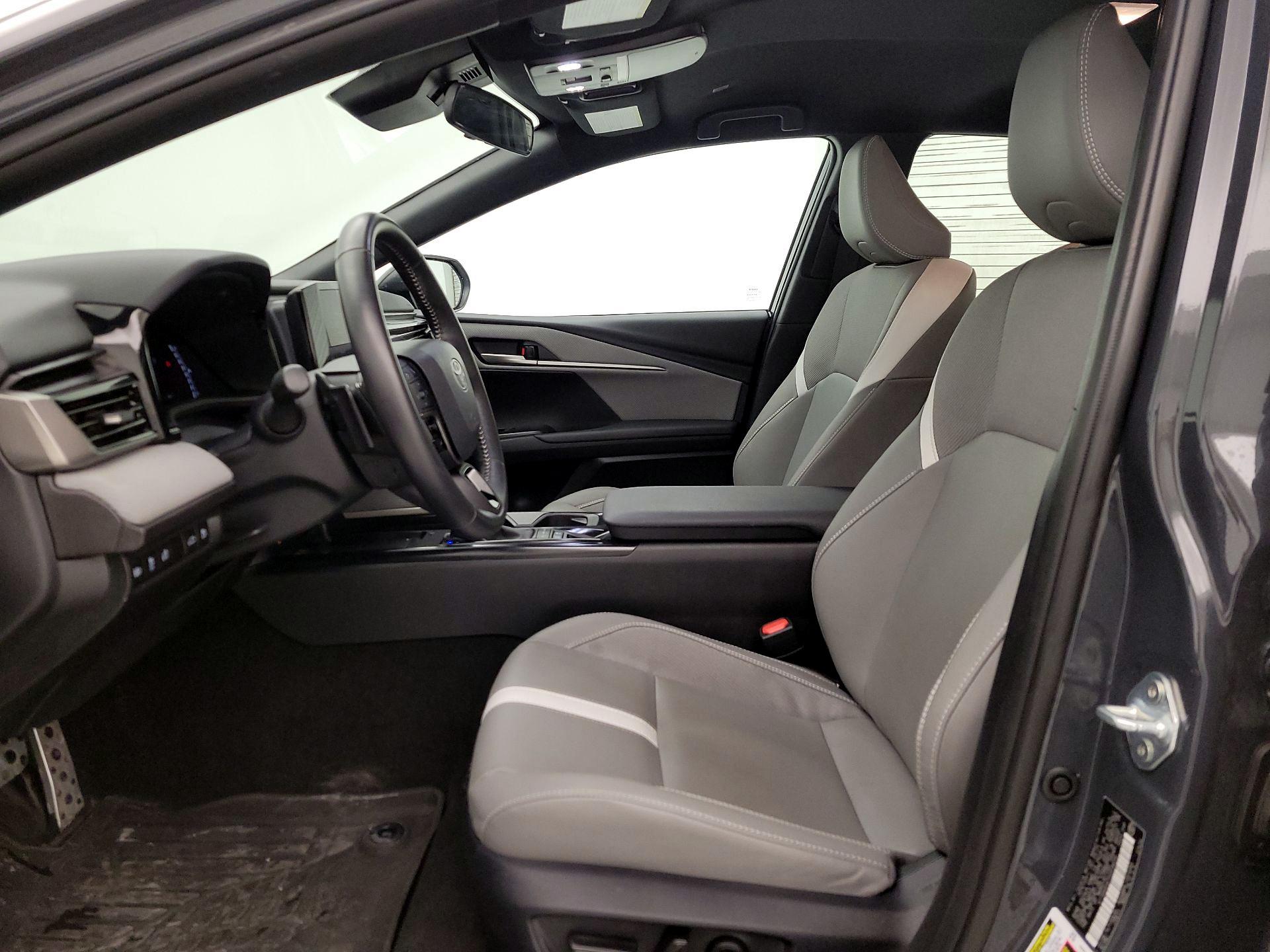 Thumbnail: 2025 Toyota Camry - 11