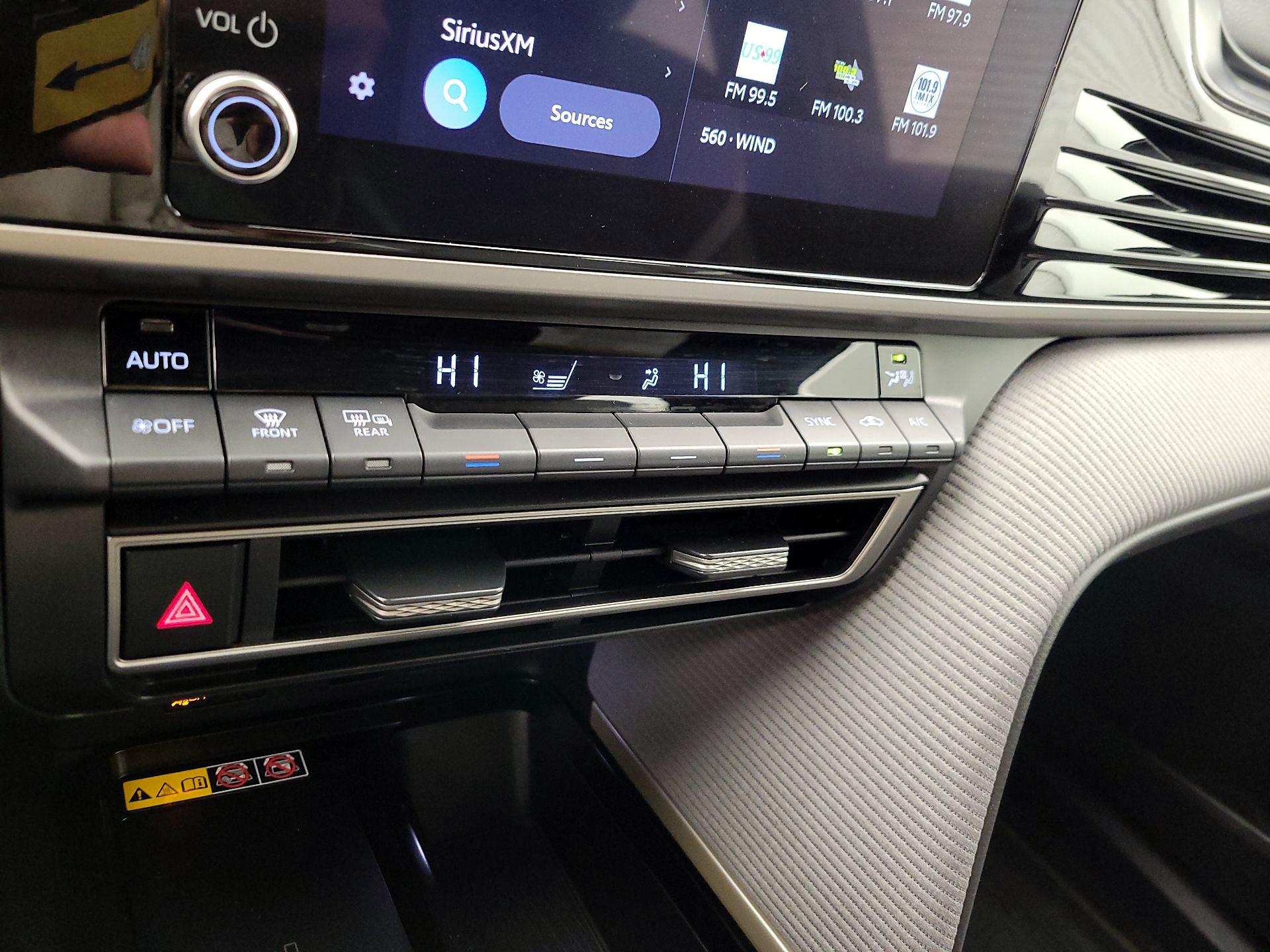 Thumbnail: 2025 Toyota Camry - 16