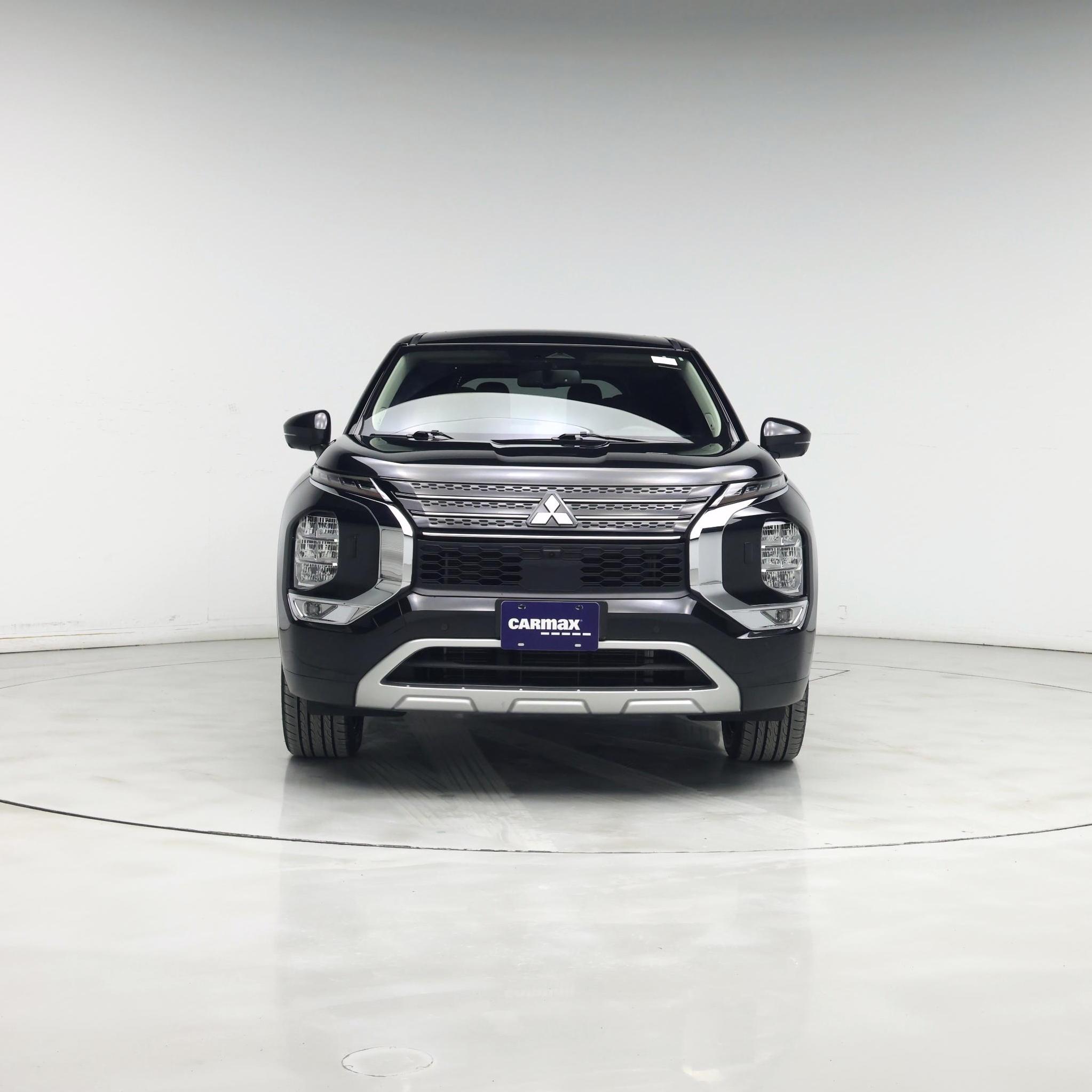 Thumbnail: 2024 Mitsubishi Outlander - 5