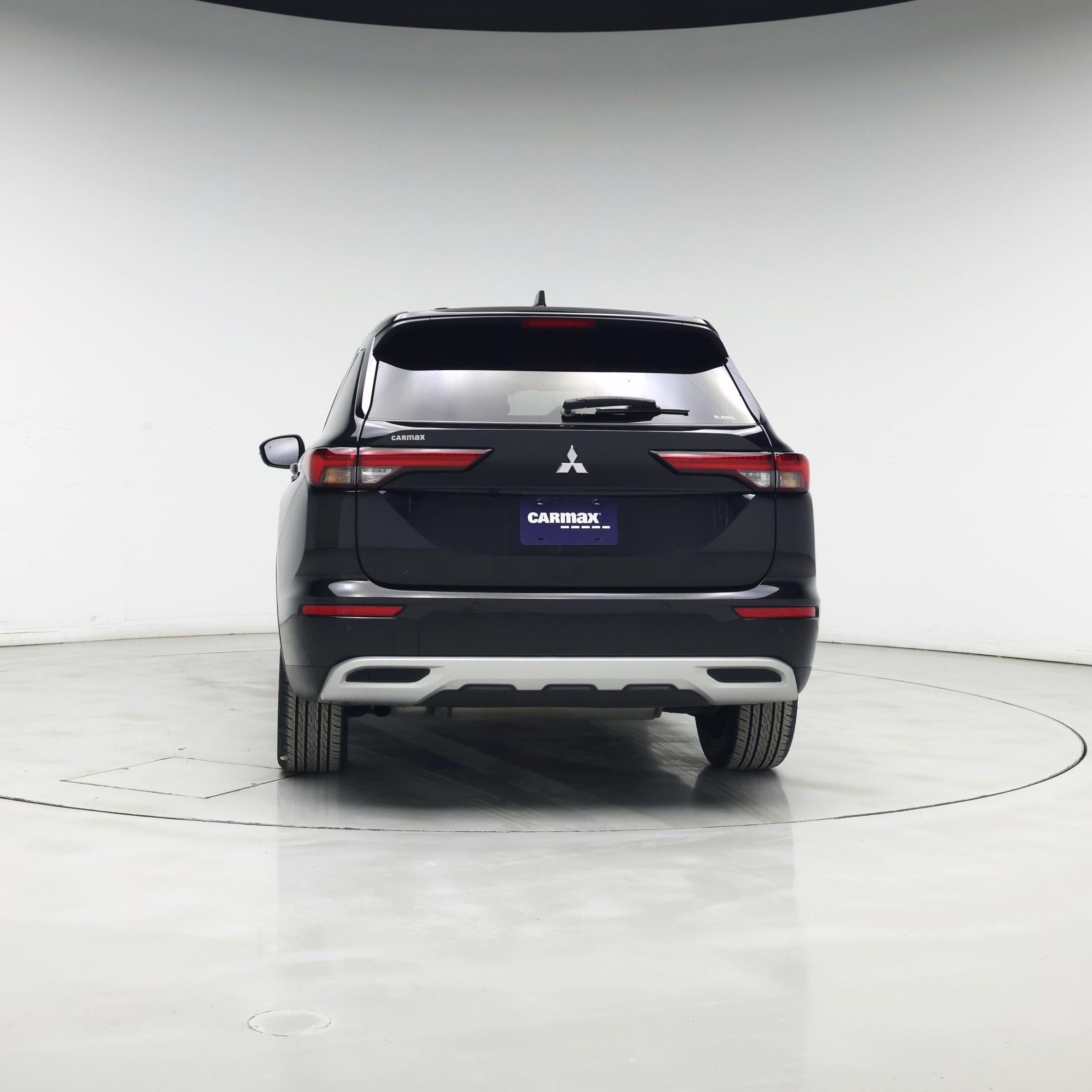 Thumbnail: 2024 Mitsubishi Outlander - 6