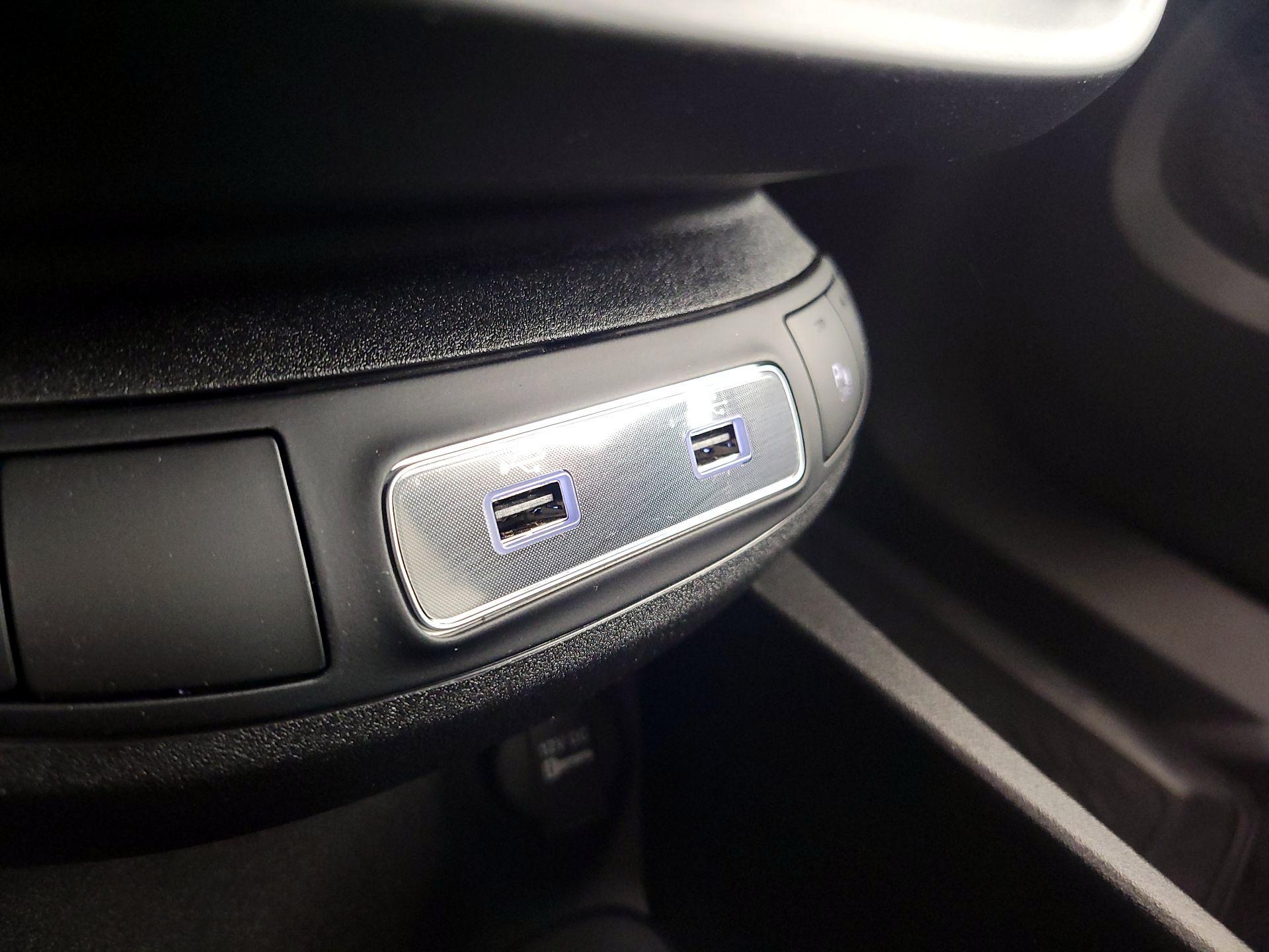 Thumbnail: 2023 Fiat 500X - 18