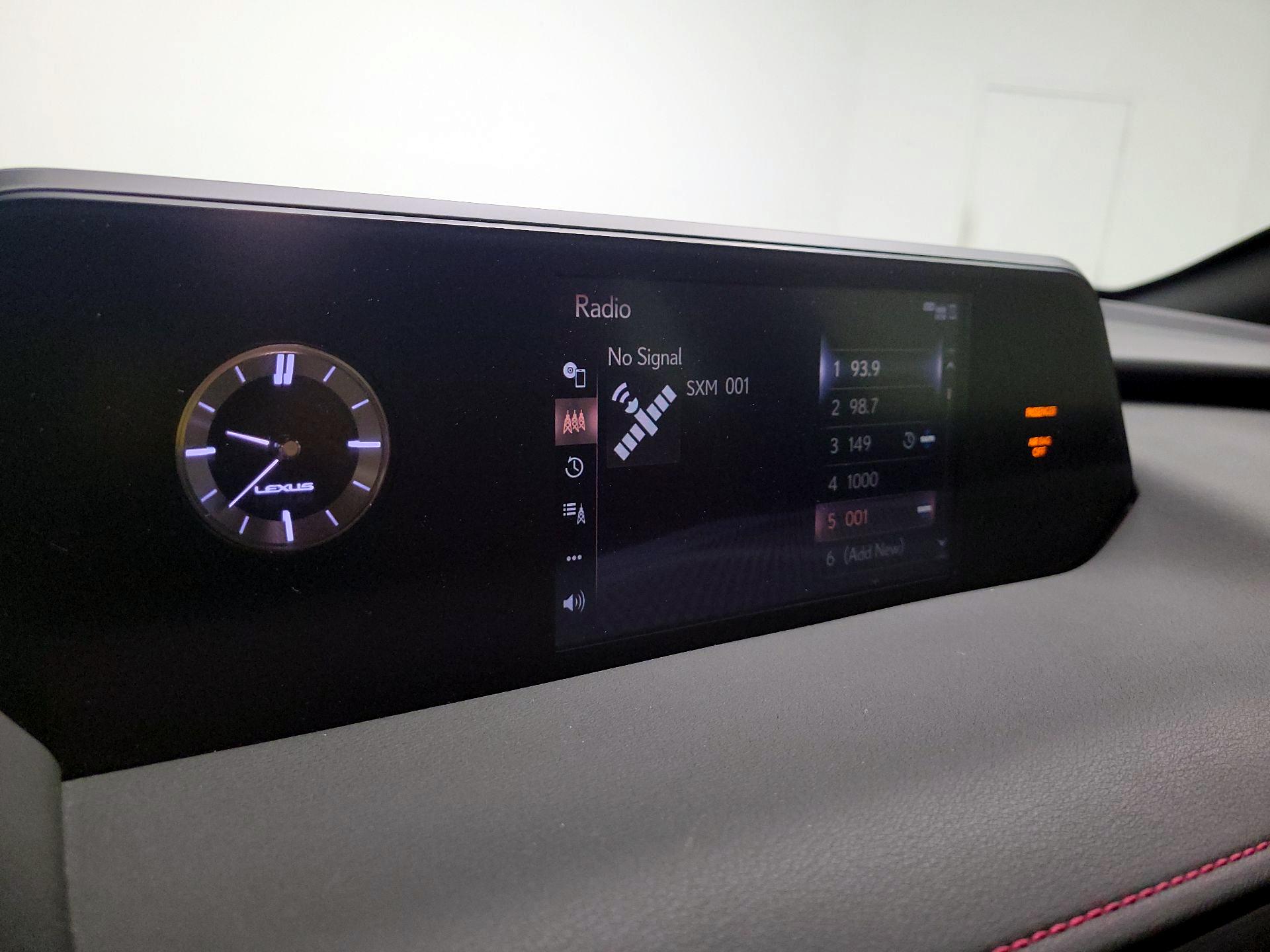 Thumbnail: 2019 Lexus UX - 14