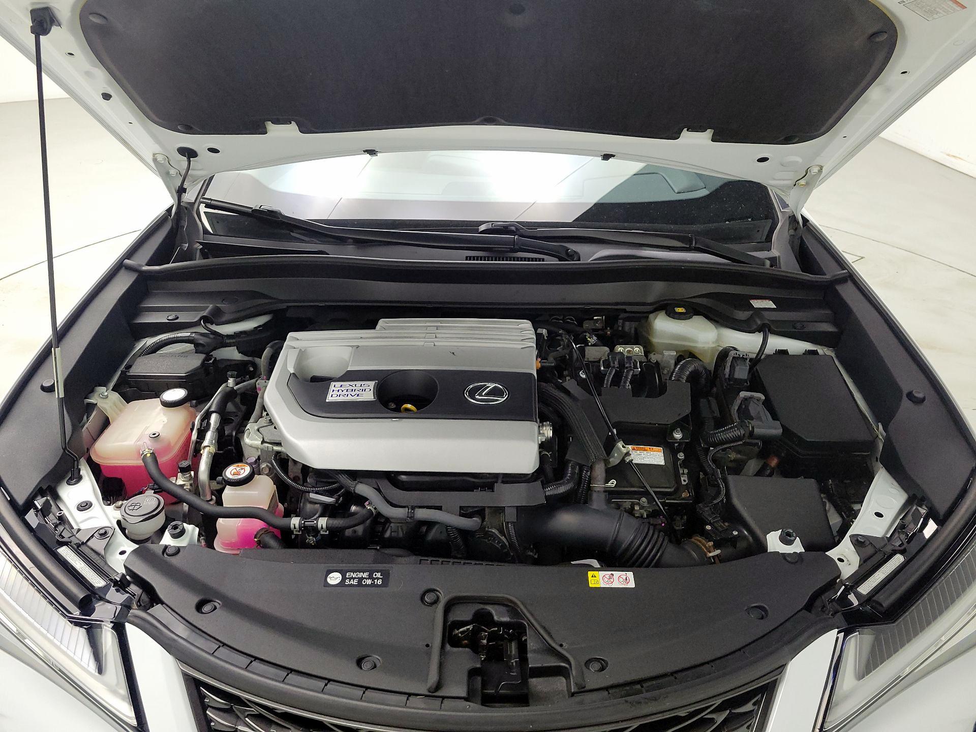 Thumbnail: 2019 Lexus UX - 19