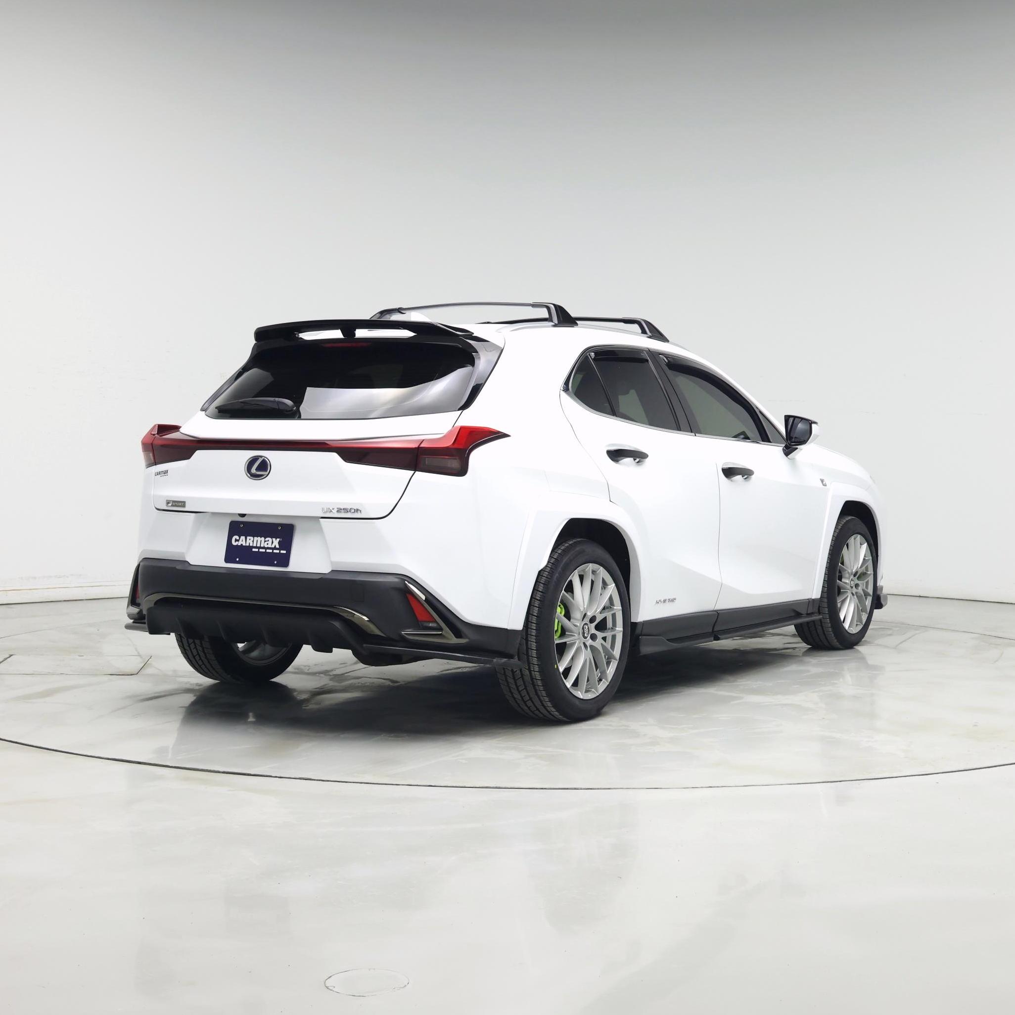 Thumbnail: 2019 Lexus UX - 8