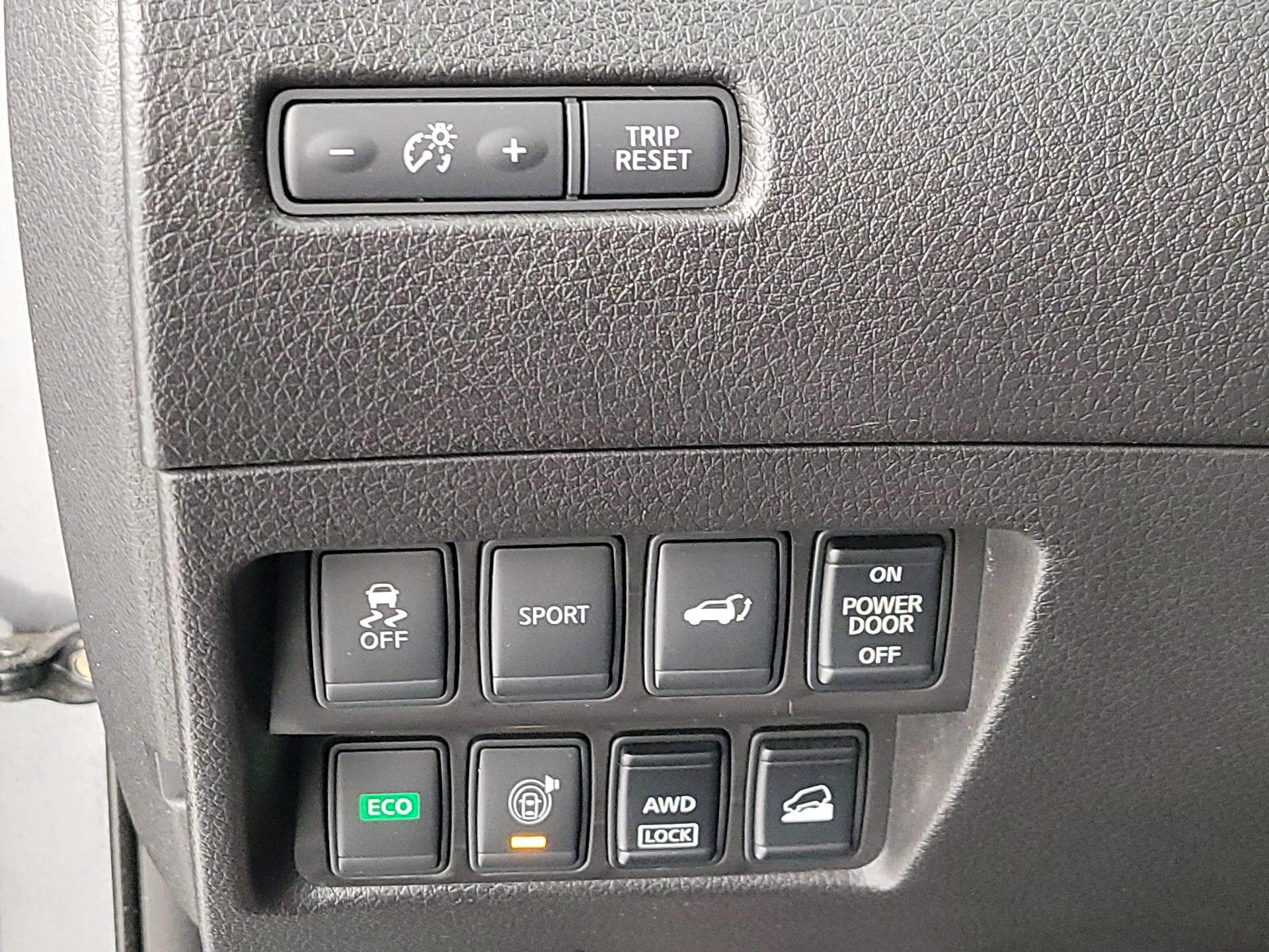 Thumbnail: 2015 Nissan Rogue - 13