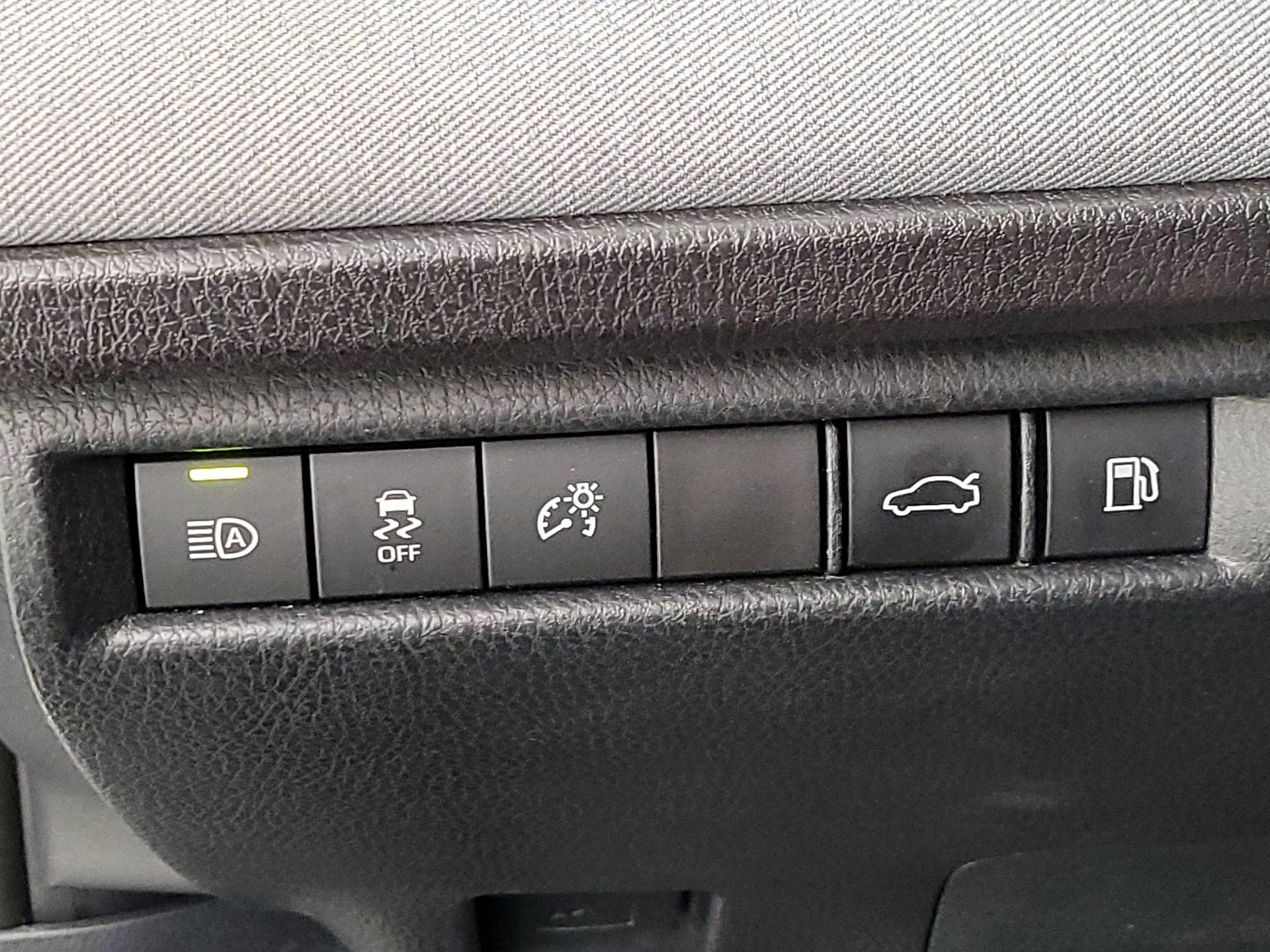 Thumbnail: 2025 Toyota Camry - 13