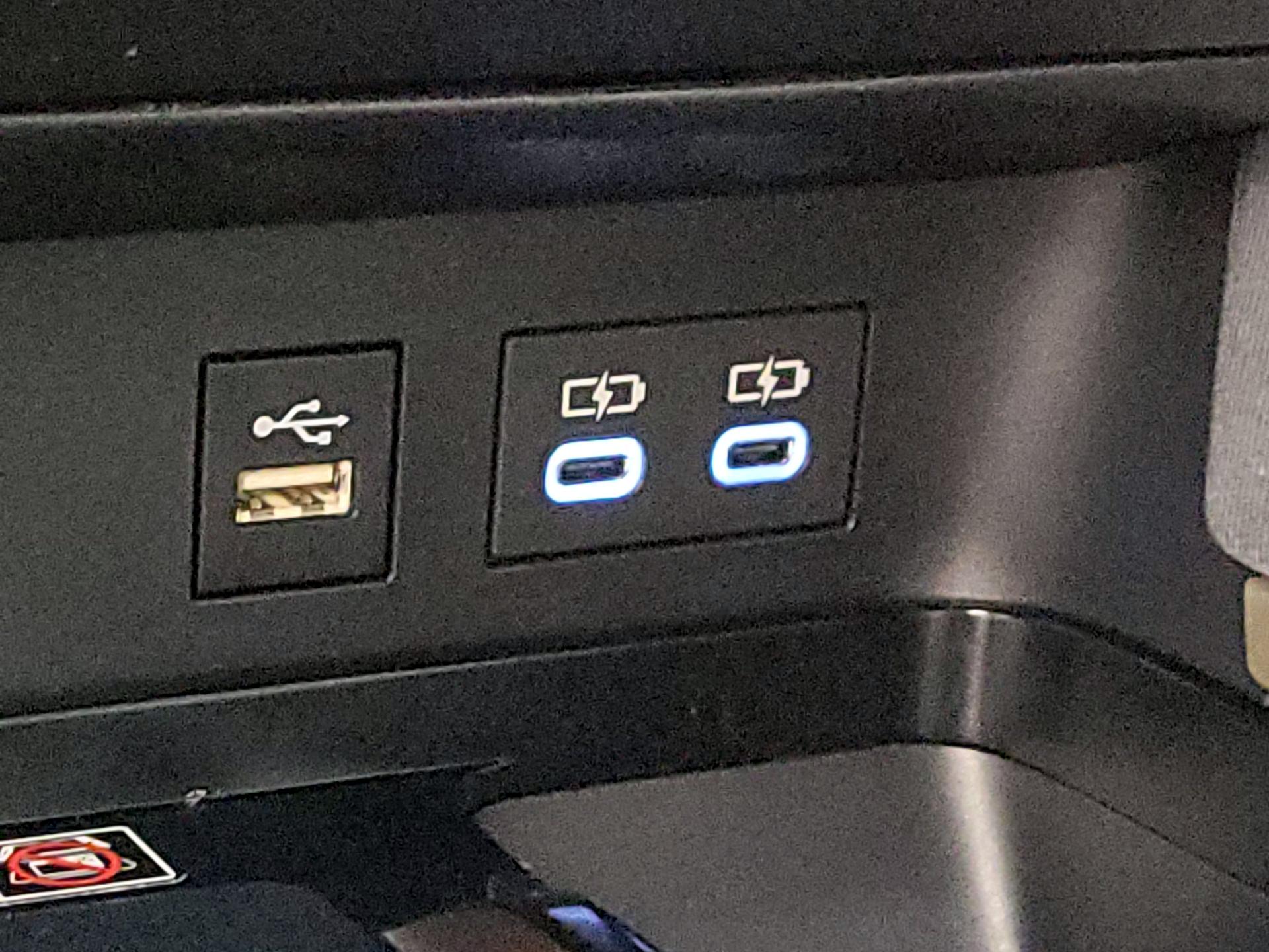 Thumbnail: 2025 Toyota Camry - 18