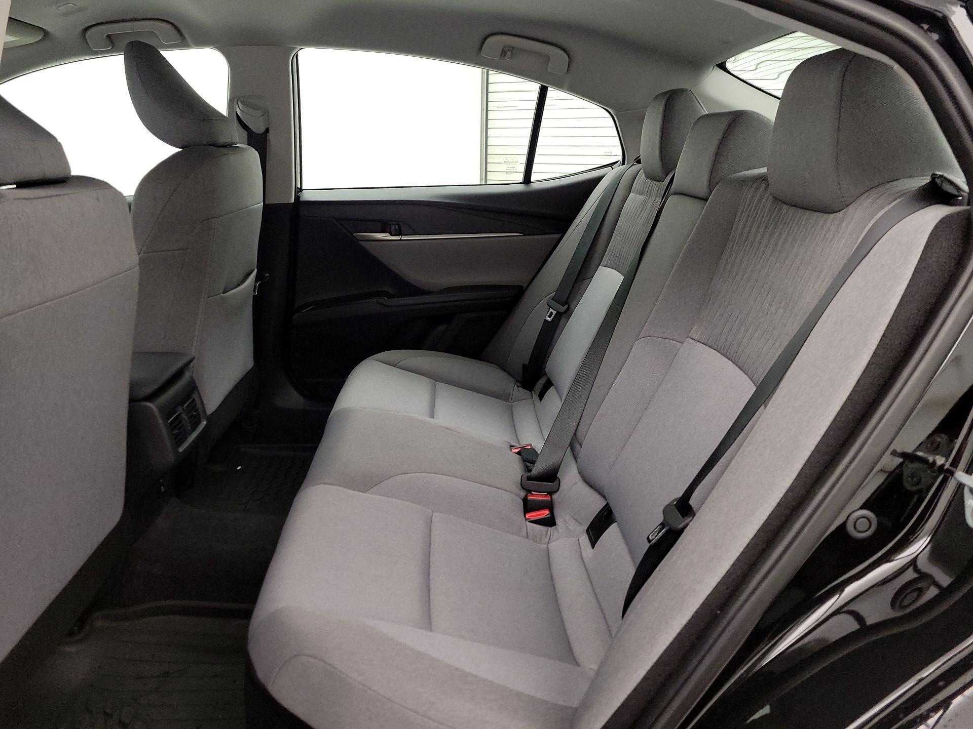 Thumbnail: 2025 Toyota Camry - 19