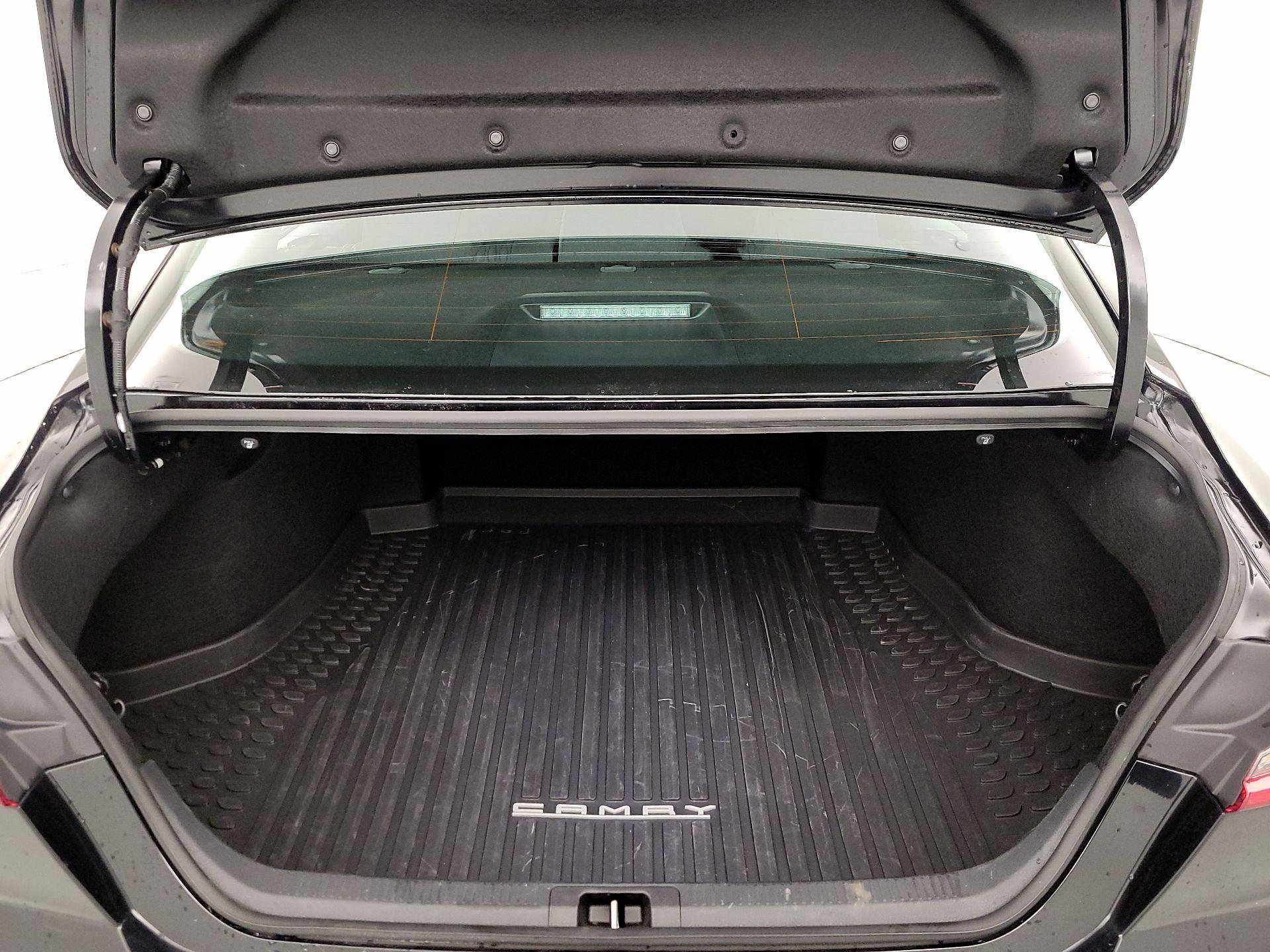 Thumbnail: 2025 Toyota Camry - 20