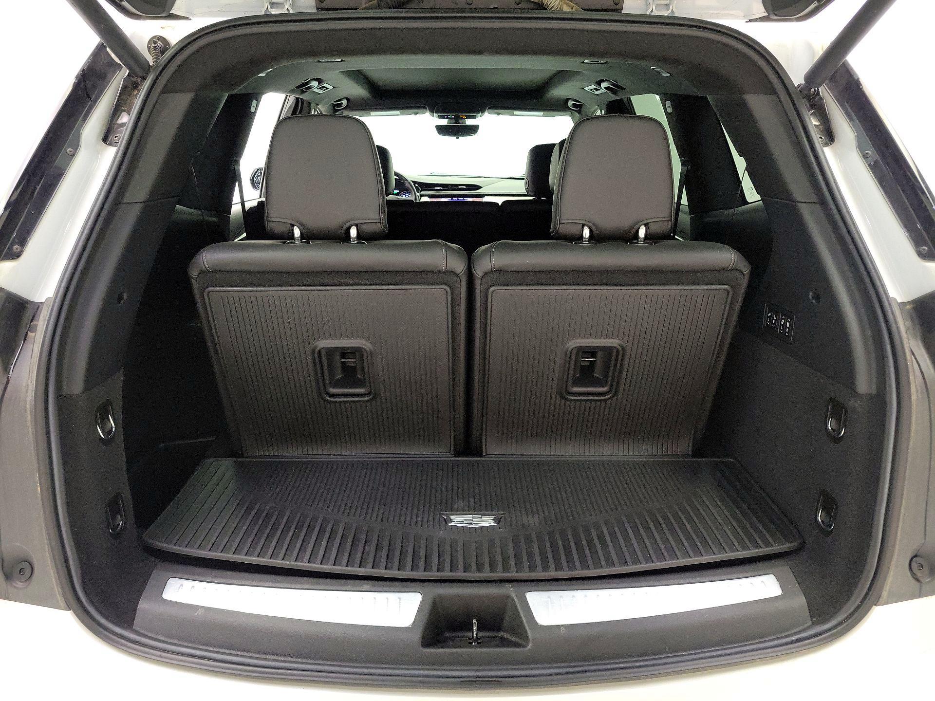 Thumbnail: 2021 Cadillac XT6 - 19