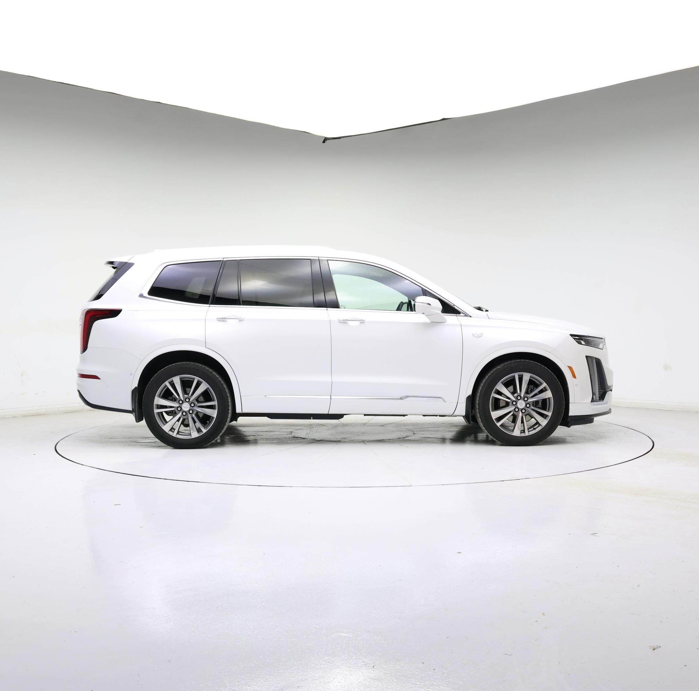 Thumbnail: 2021 Cadillac XT6 - 7