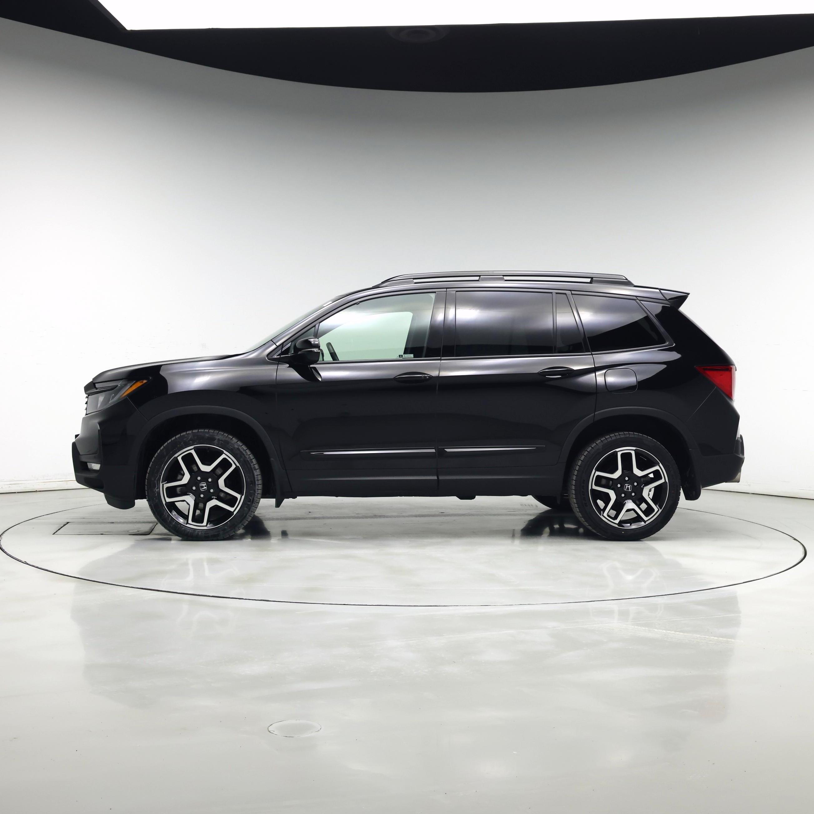 Thumbnail: 2023 Honda Passport - 3