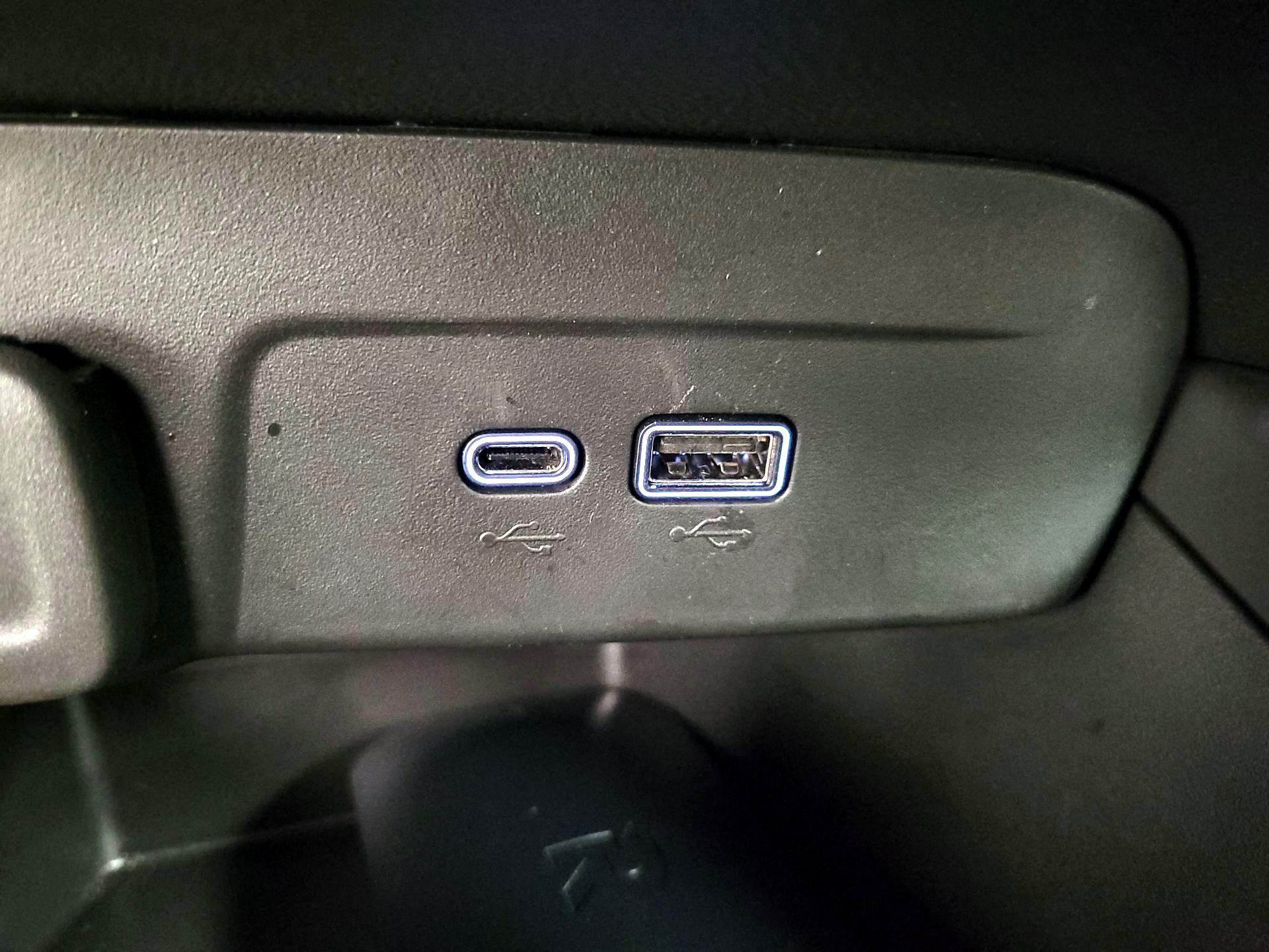 Thumbnail: 2024 Chevrolet Trax - 18