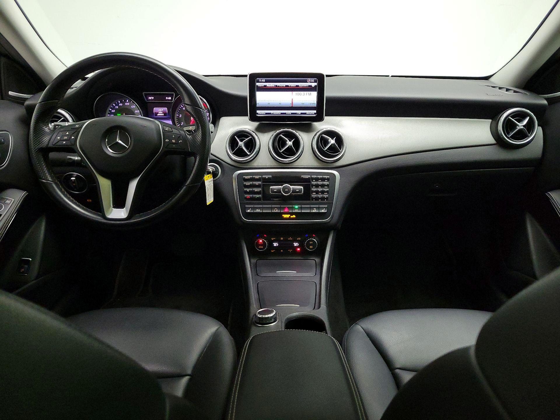 Thumbnail: 2015 Mercedes-Benz GLA - 9