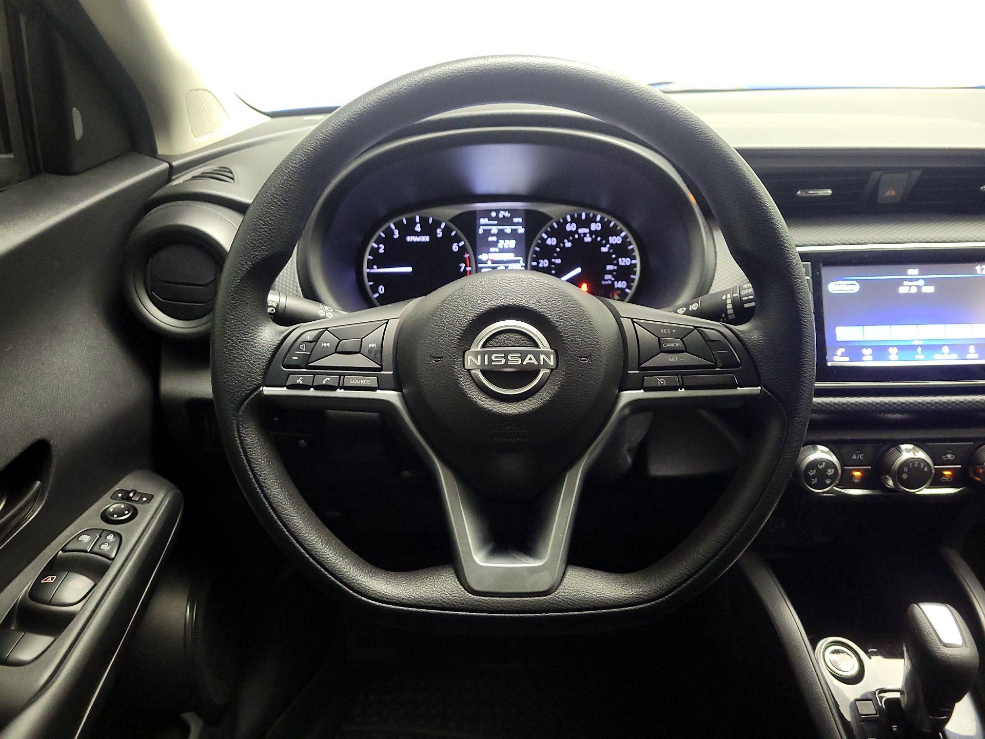 Thumbnail: 2022 Nissan Kicks - 10