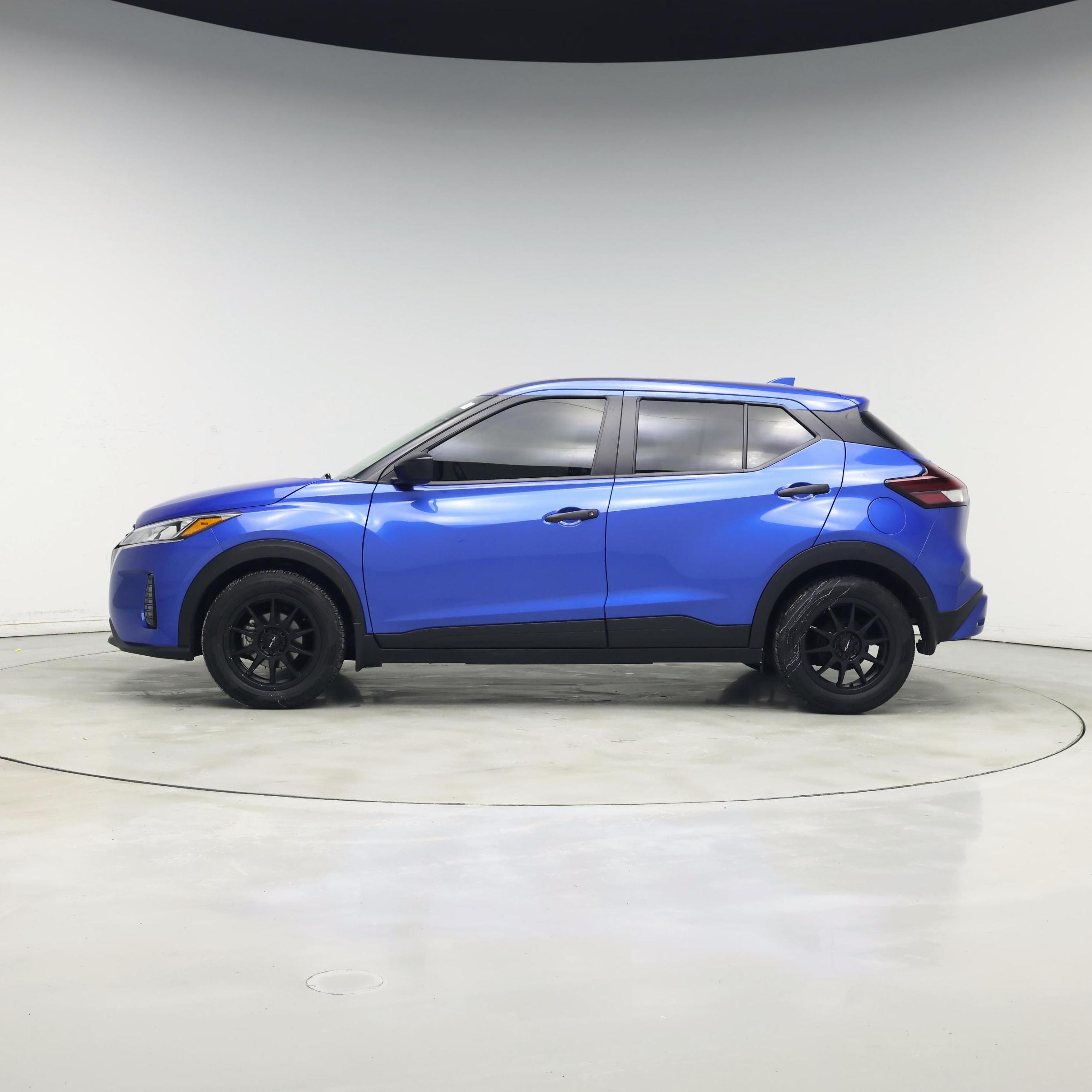 Thumbnail: 2022 Nissan Kicks - 3