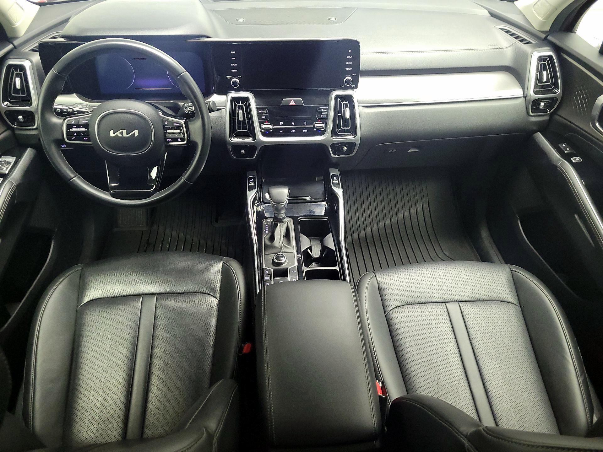 Thumbnail: 2023 Kia Sorento - 9