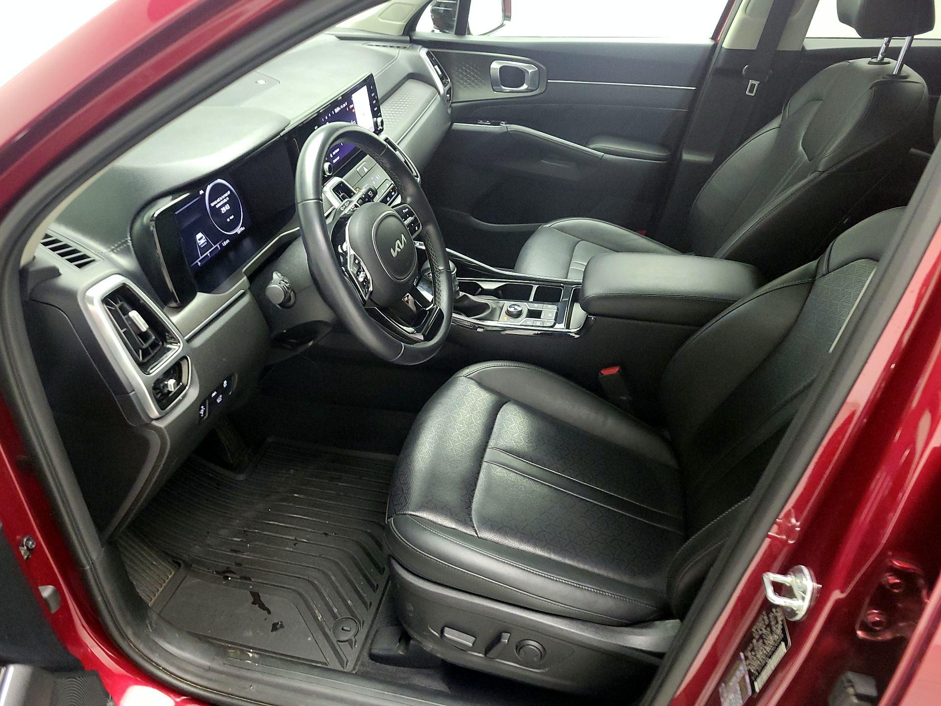 Thumbnail: 2023 Kia Sorento - 11