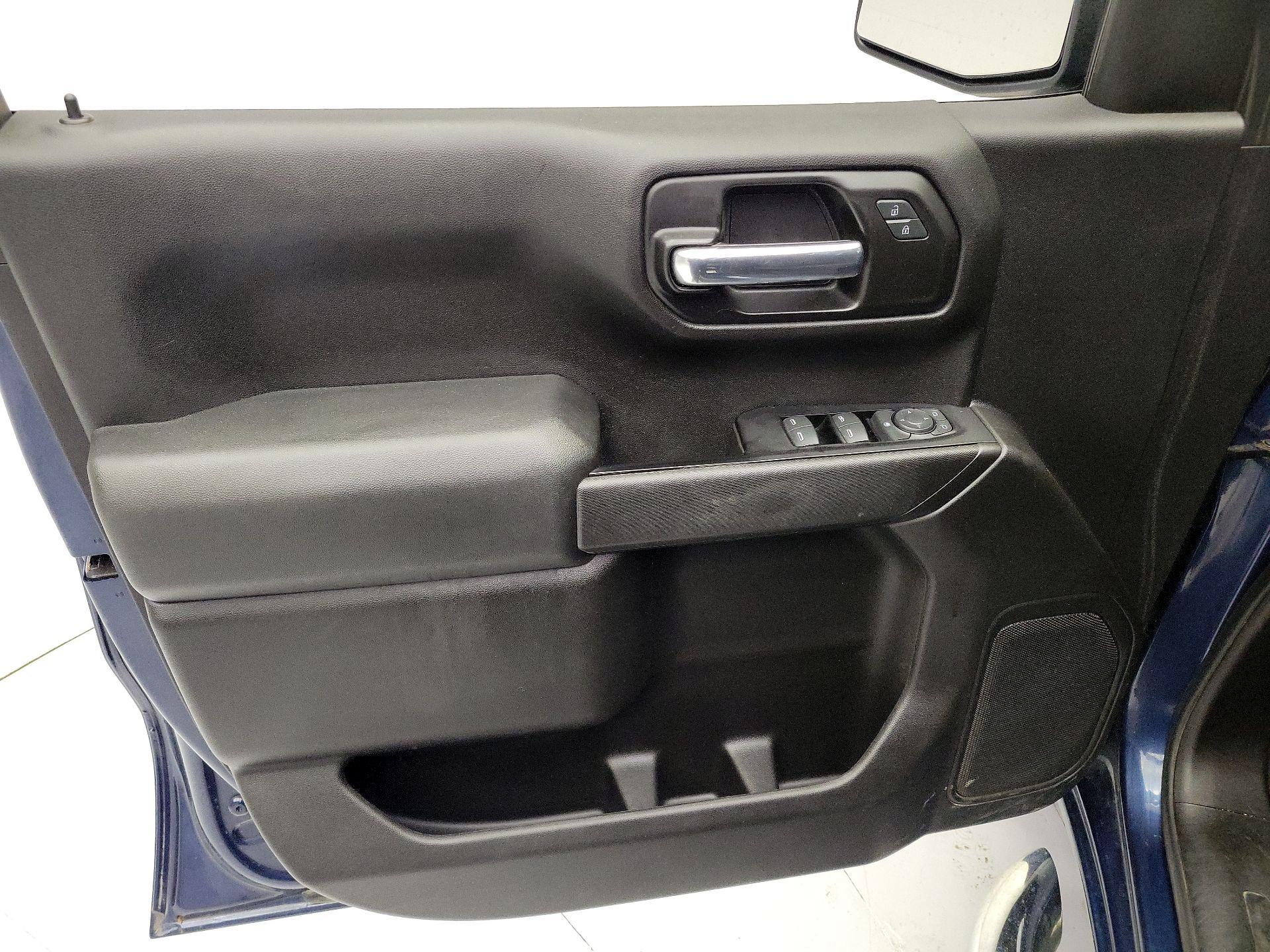 Thumbnail: 2019 Chevrolet Silverado 1500 - 12