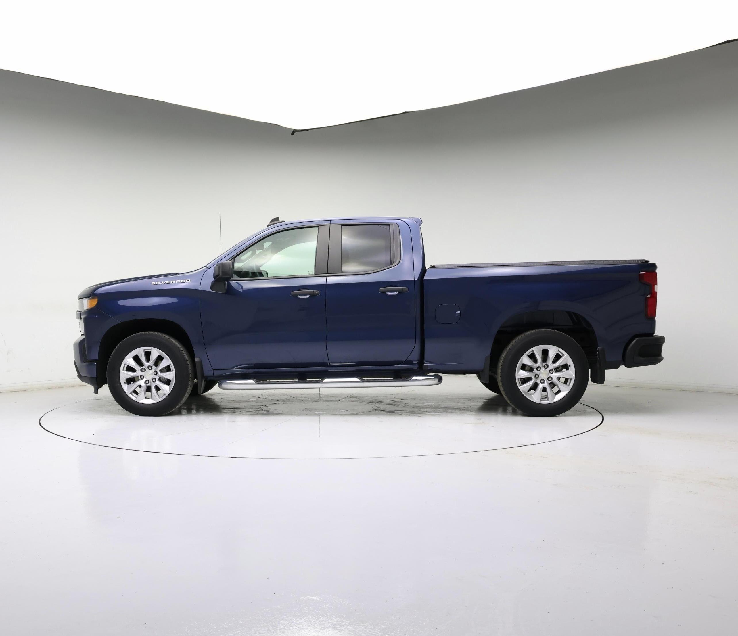 Thumbnail: 2019 Chevrolet Silverado 1500 - 3