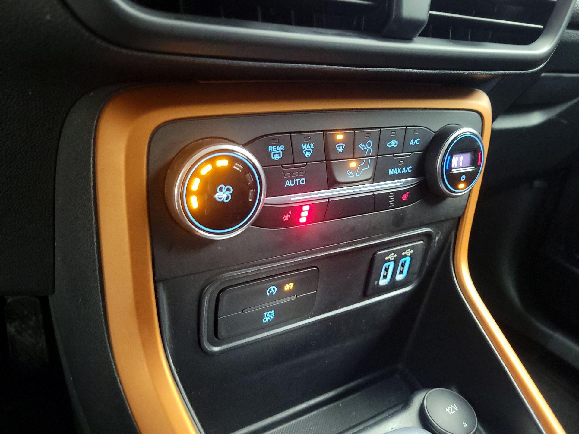 Thumbnail: 2018 Ford EcoSport - 16