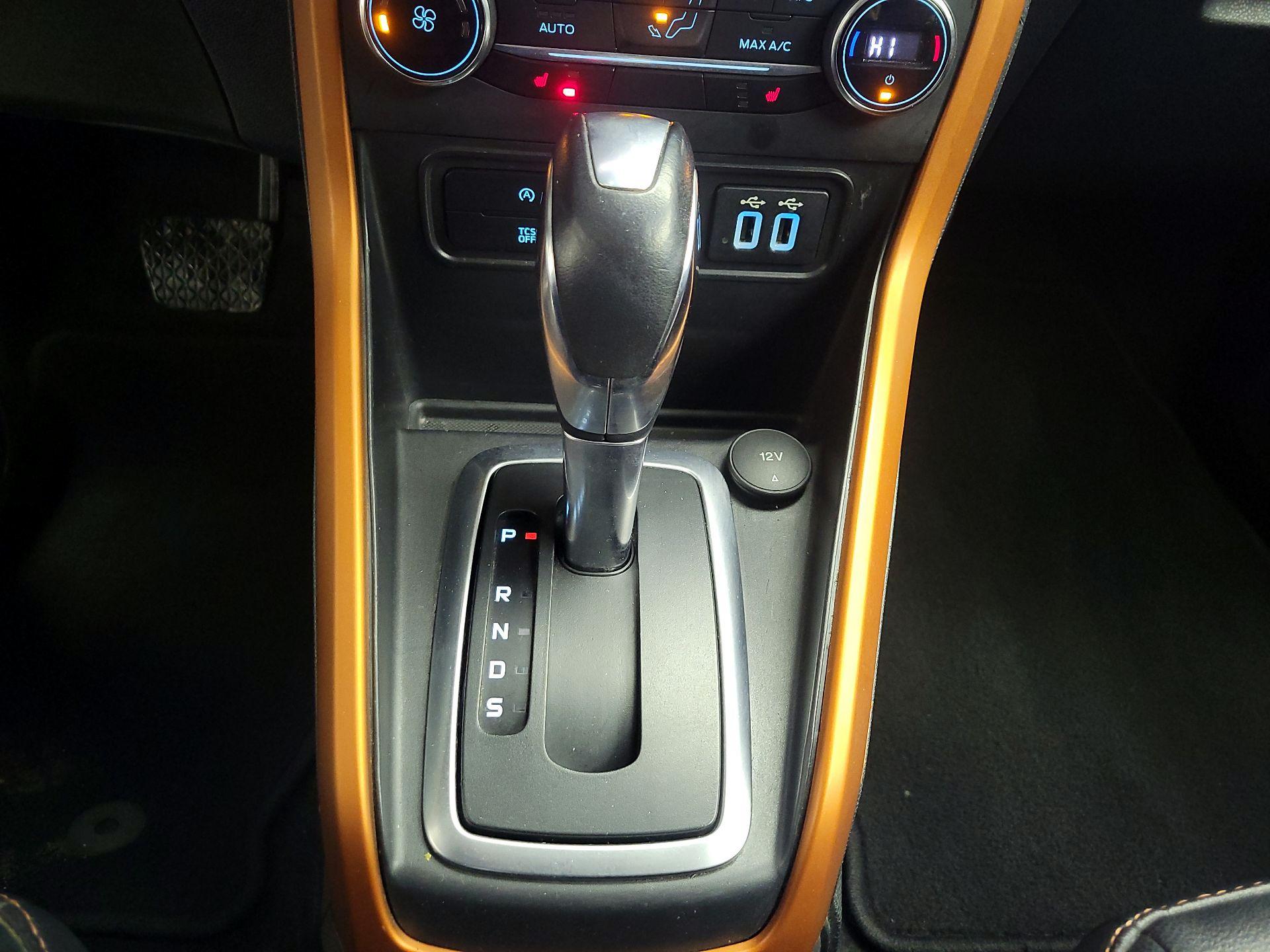 Thumbnail: 2018 Ford EcoSport - 17