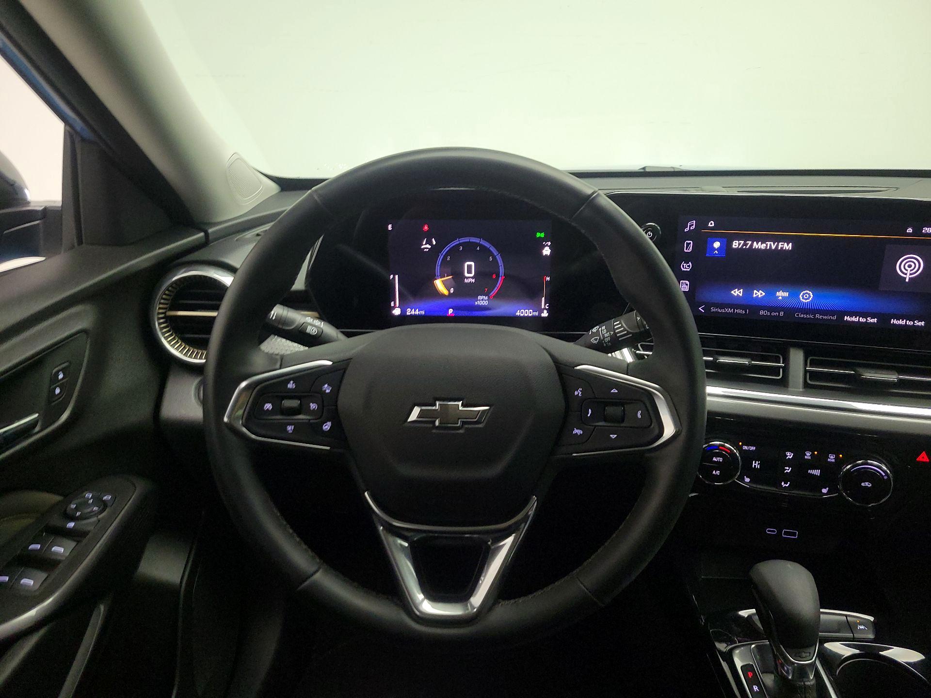 Thumbnail: 2025 Chevrolet Trax - 10