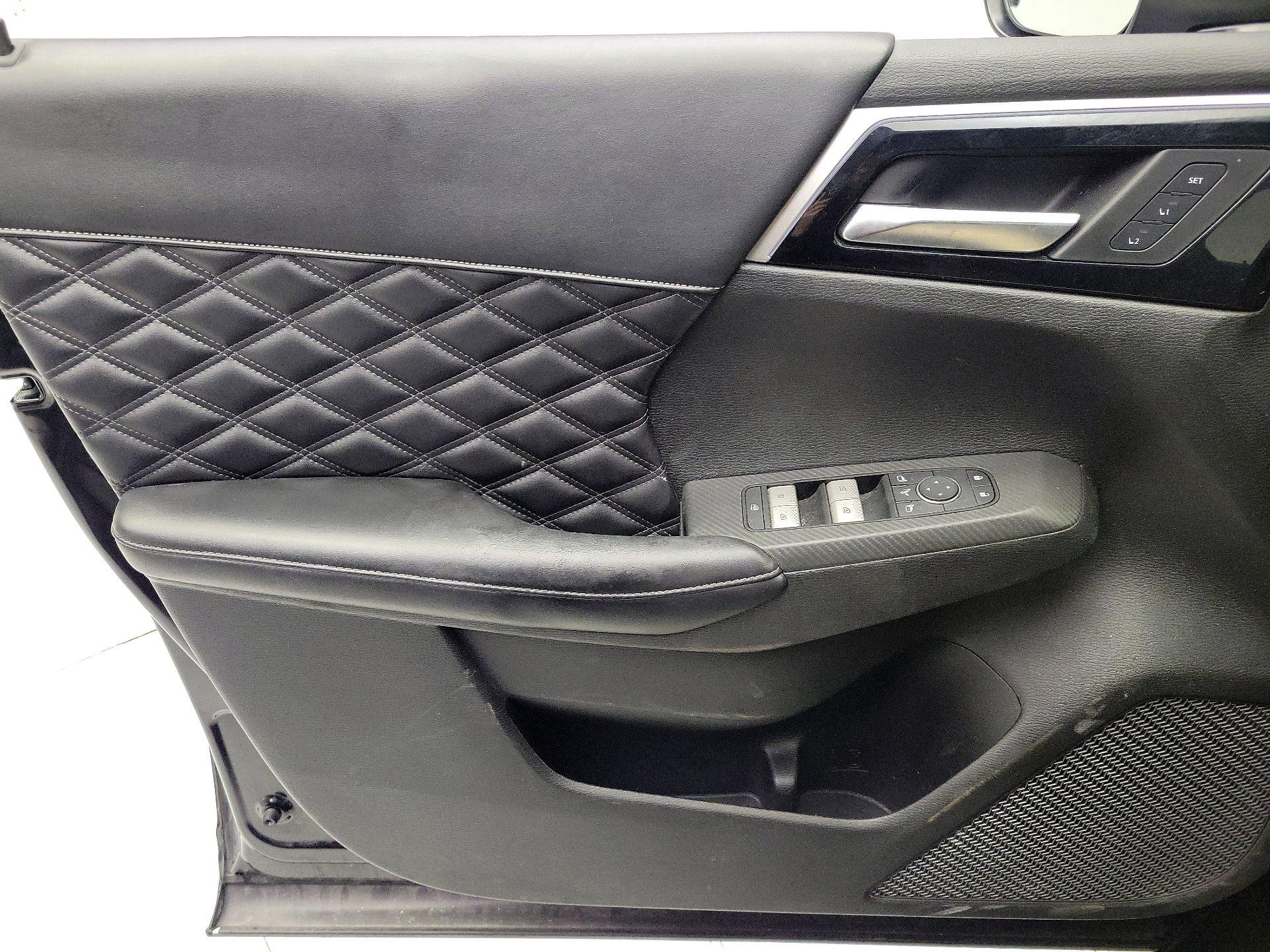 Thumbnail: 2022 Mitsubishi Outlander - 12