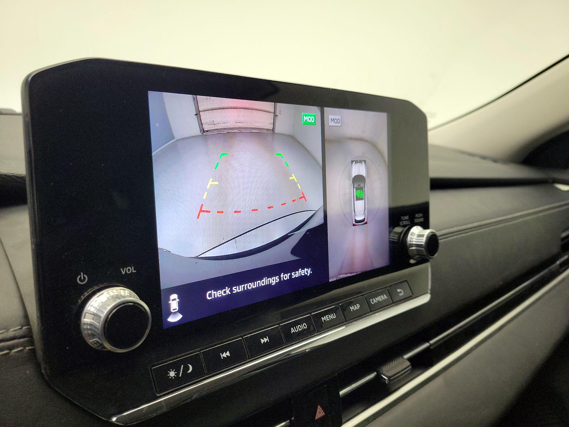 Thumbnail: 2022 Mitsubishi Outlander - 14