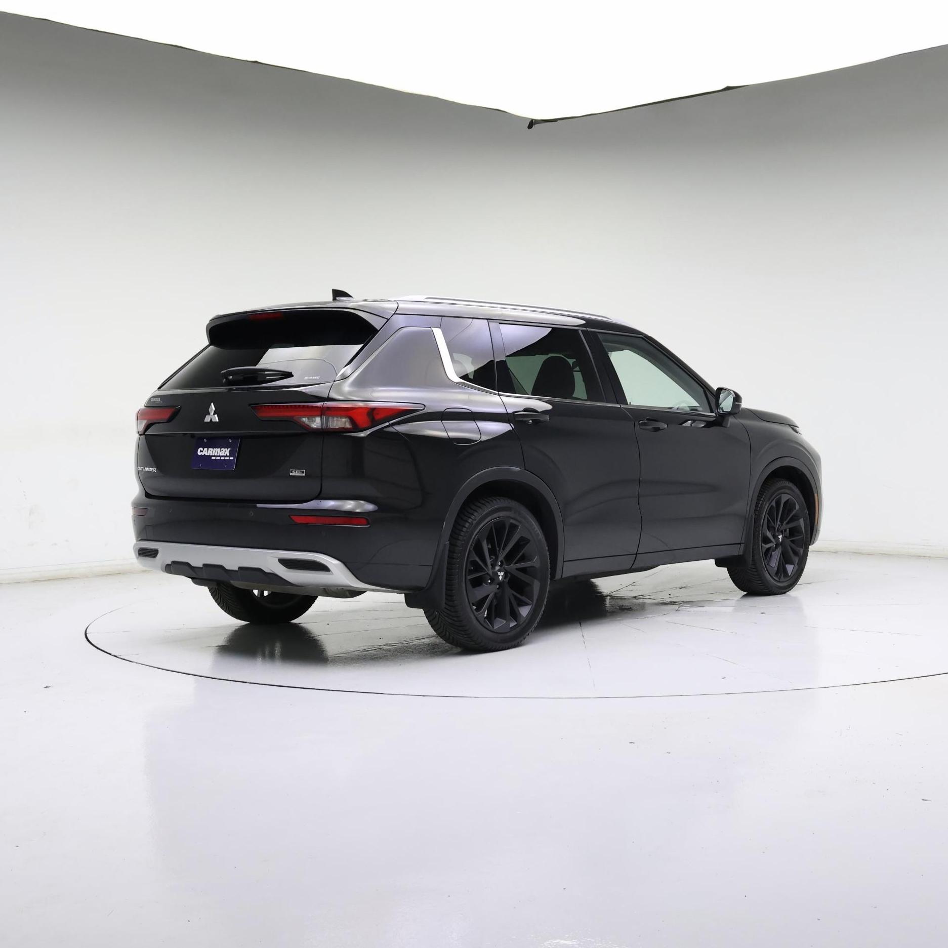 Thumbnail: 2022 Mitsubishi Outlander - 8