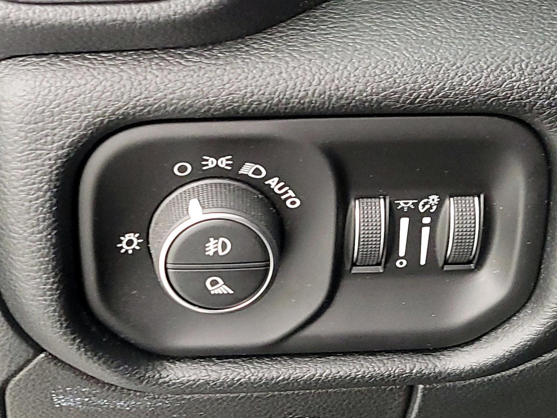 Thumbnail: 2022 RAM 1500 - 13