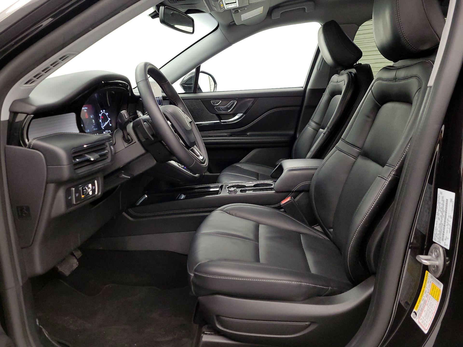 Thumbnail: 2022 Lincoln Corsair - 11