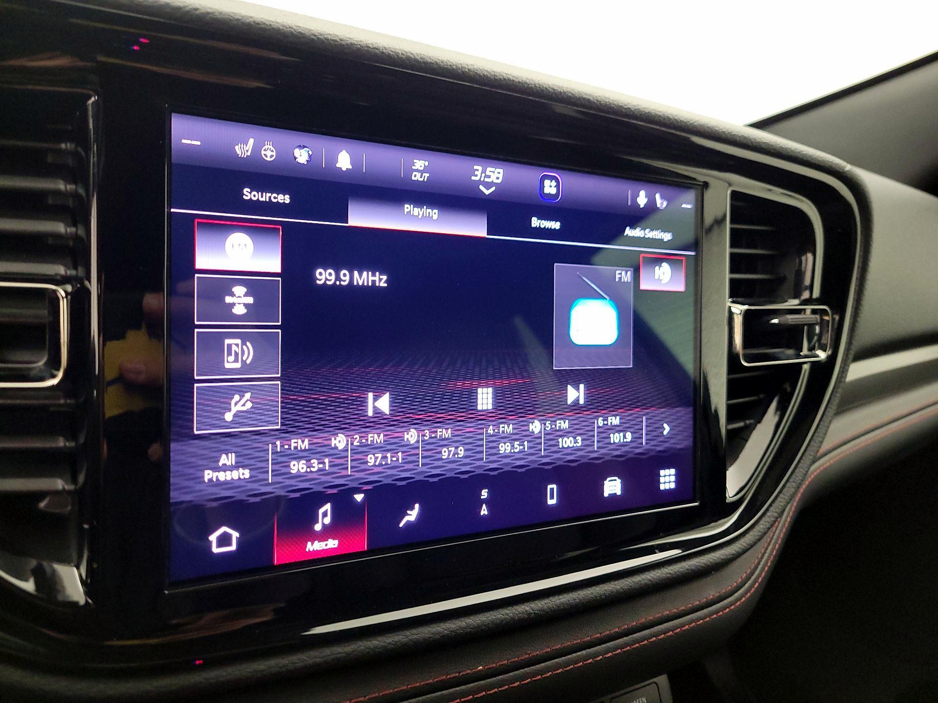 Thumbnail: 2022 Dodge Durango - 16