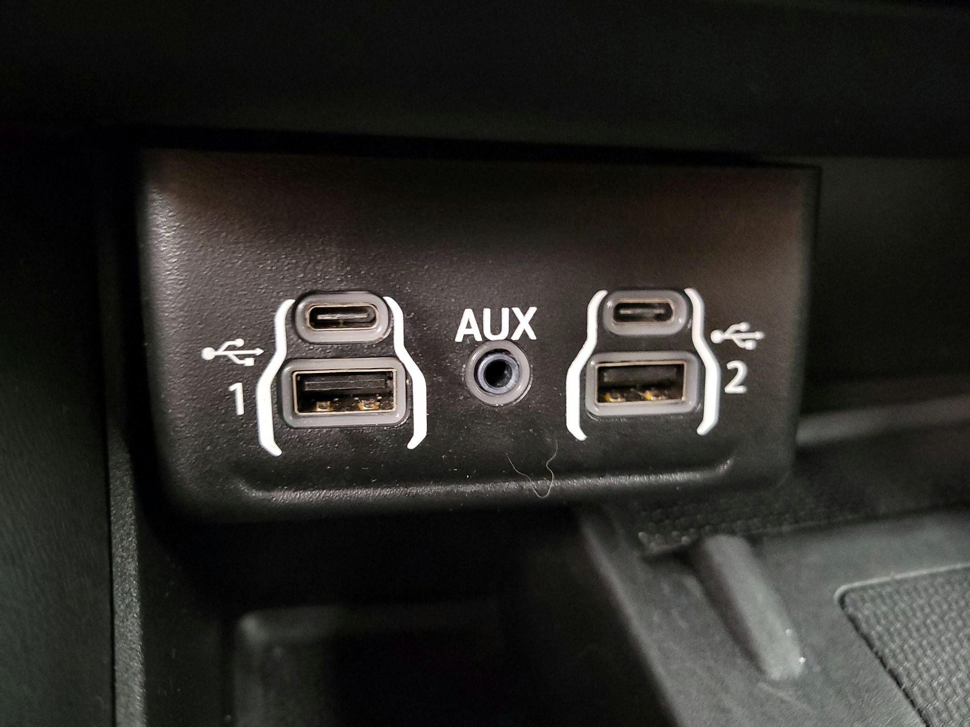 Thumbnail: 2022 Dodge Durango - 19